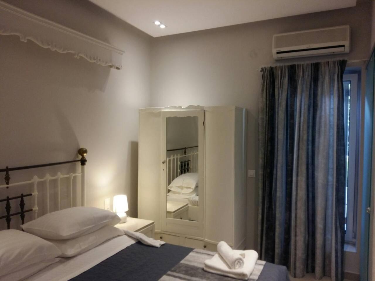 Apartment with Garden View photo 3