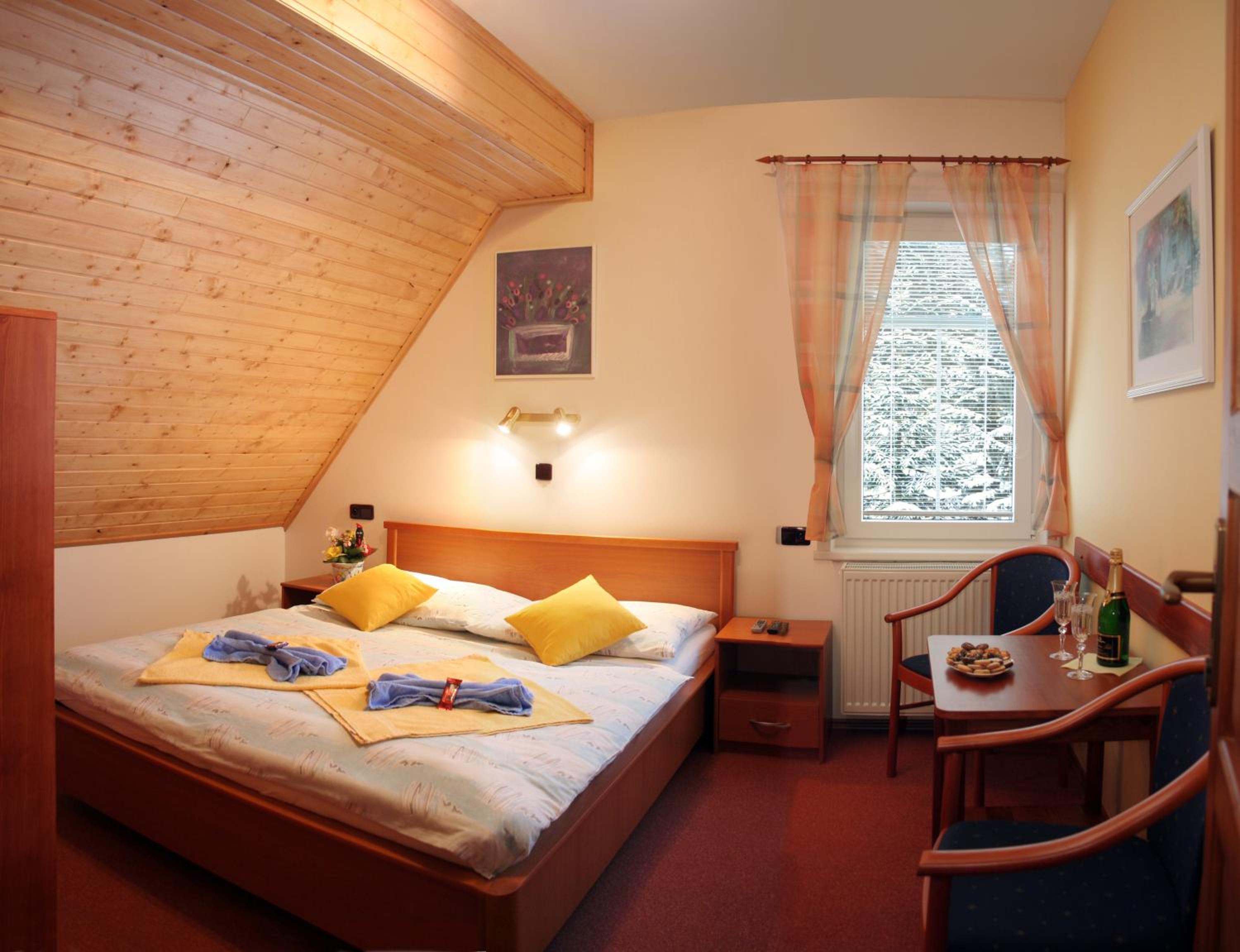 Double or Twin Room photo 1