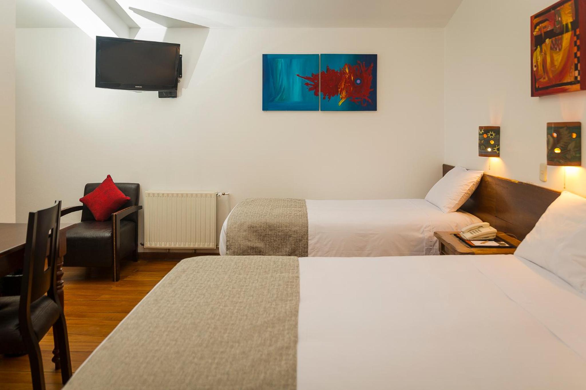 Standard Twin Room photo 2