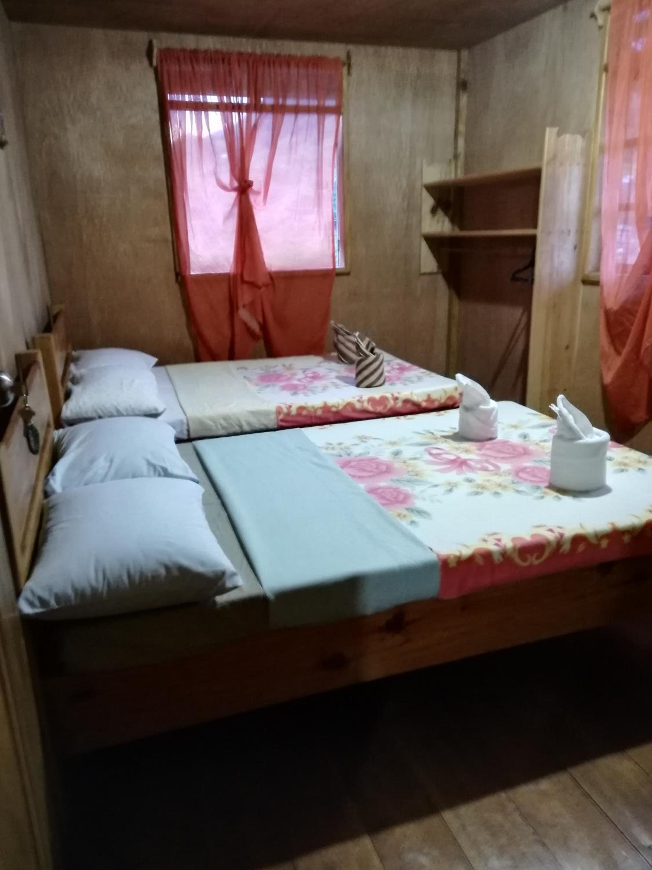 Quadruple Room with Private External Bathroom - Photo 10