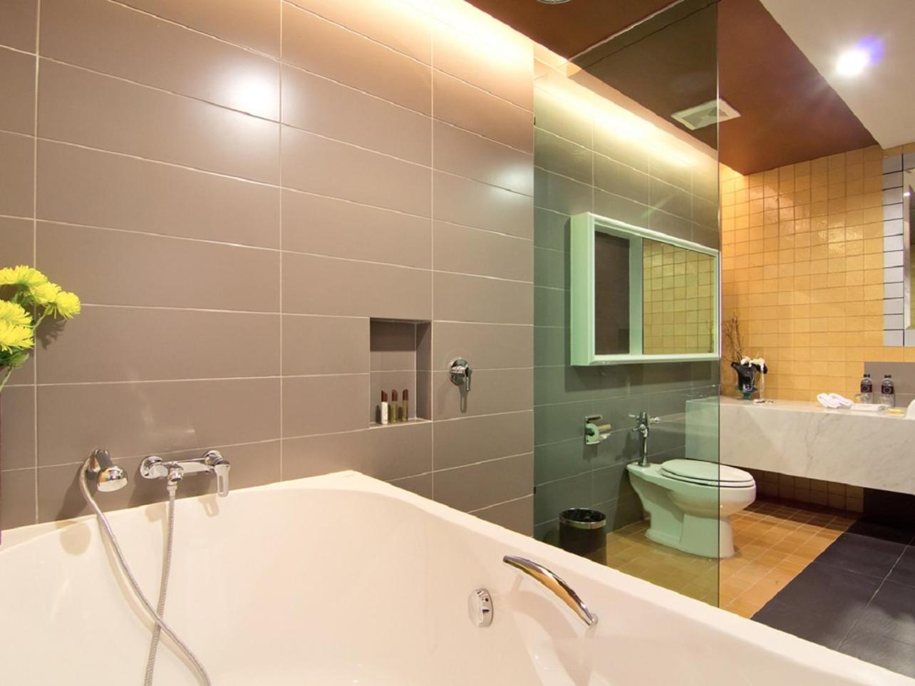 Two-Bedroom Way Suite Sea View