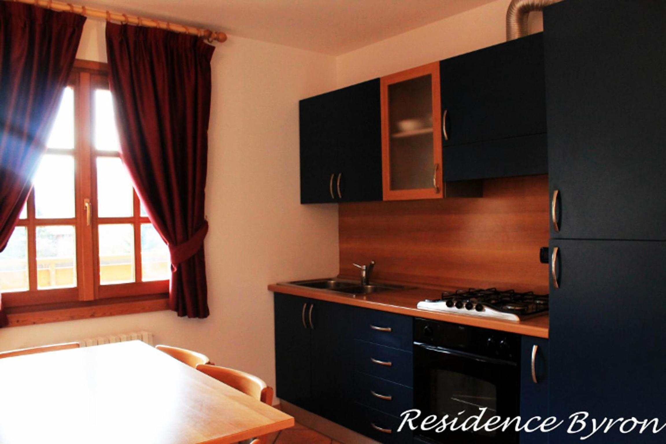 Two-Bedroom Apartment (6 Adults) photo 2