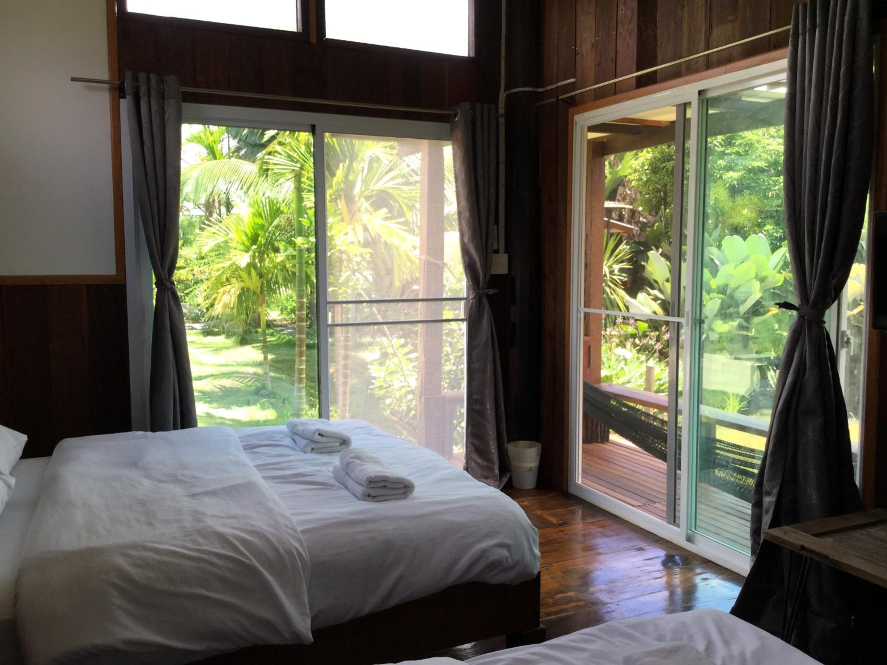 Quadruple Room with Garden View - Photo 7