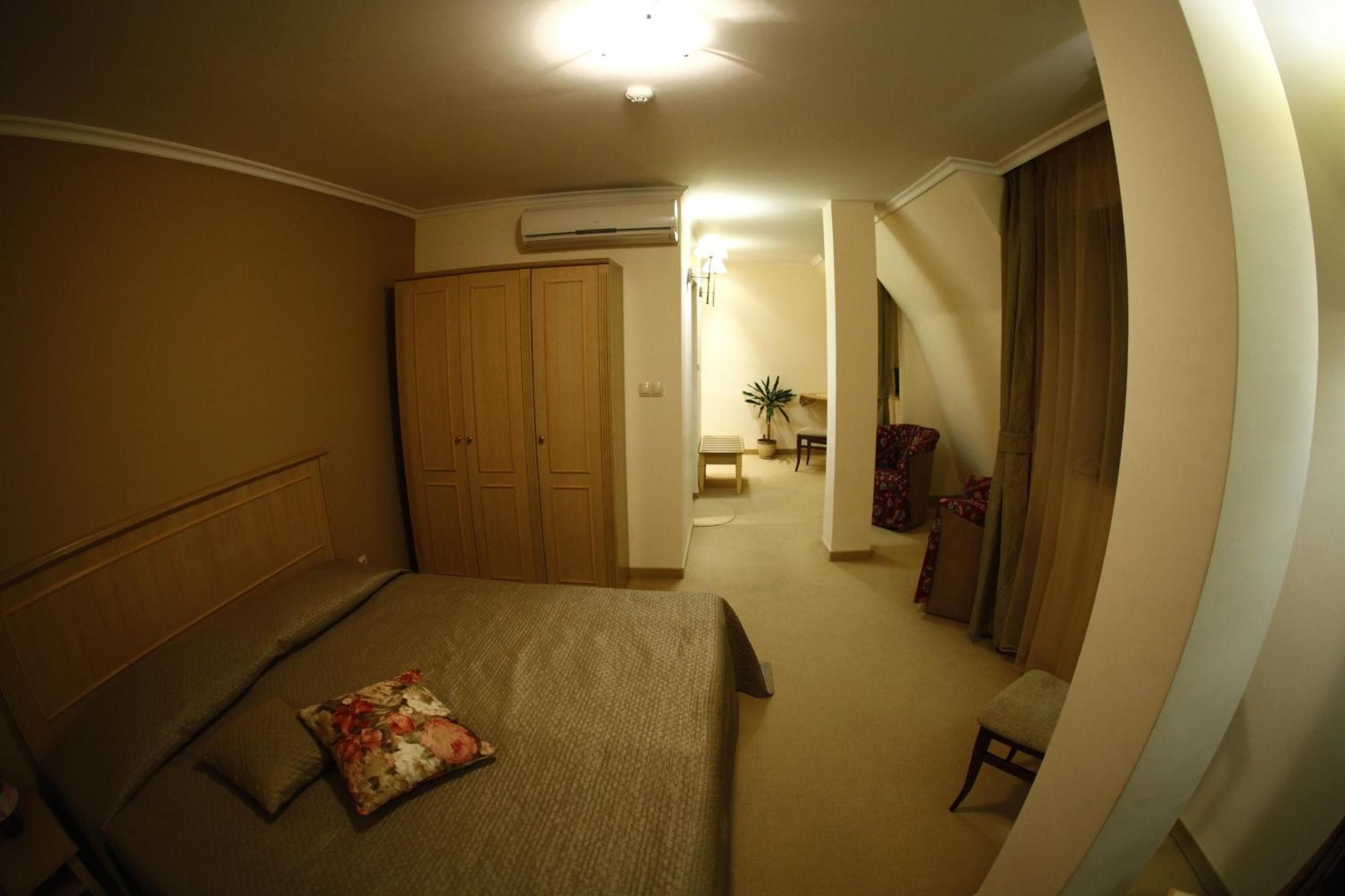 Lux Double Room   photo 3