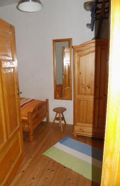 One-Bedroom Apartment (2 - 4 Adults) - Photo 83