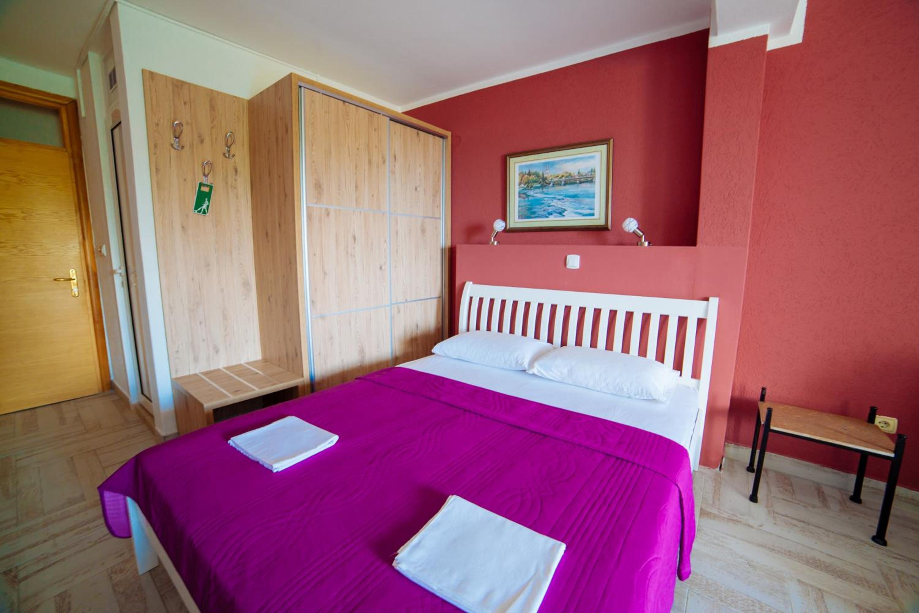 Double Room with Sea View - Photo 12
