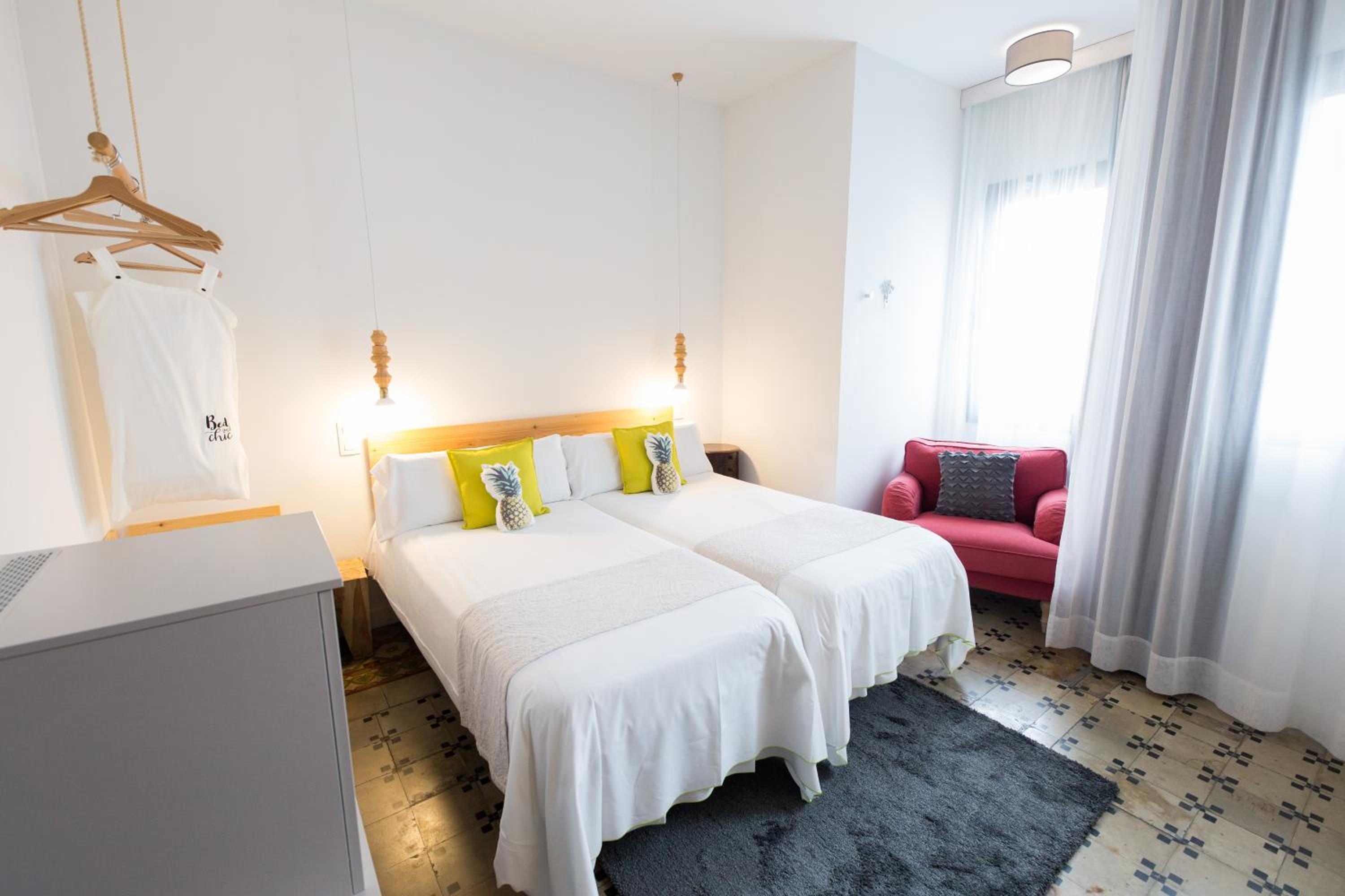 Double Room thumbnail 5