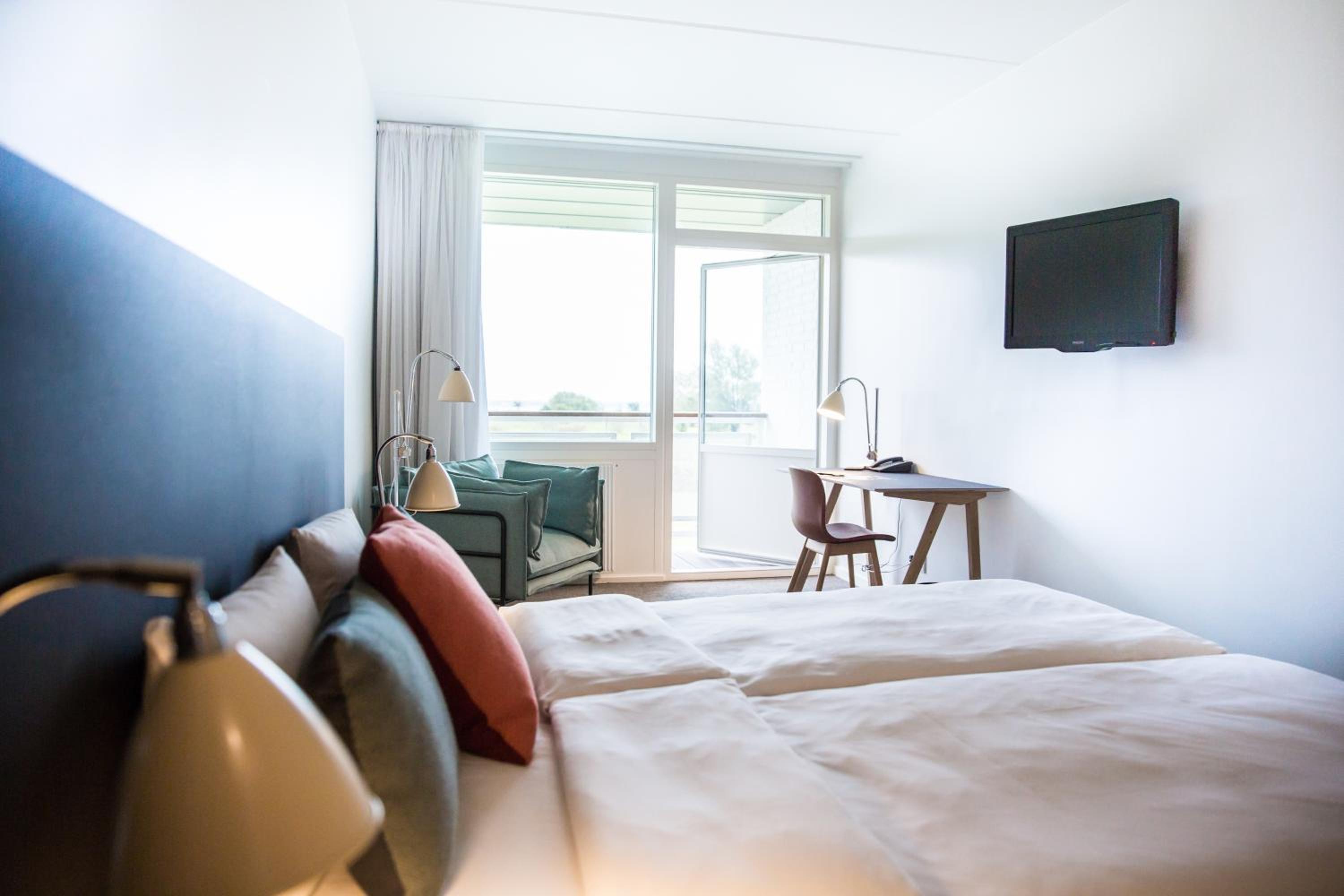 Superior Twin Room with View - Photo 1