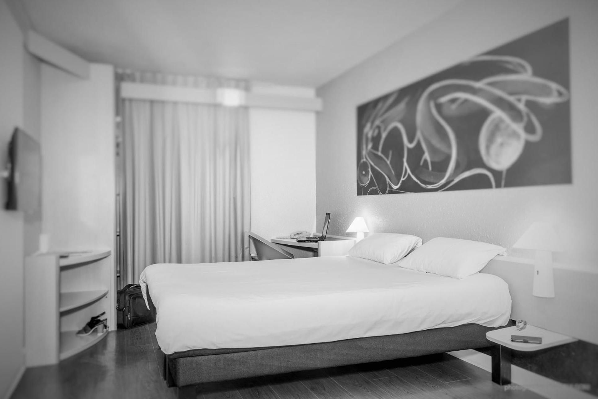 Standard Double Room - Photo 5