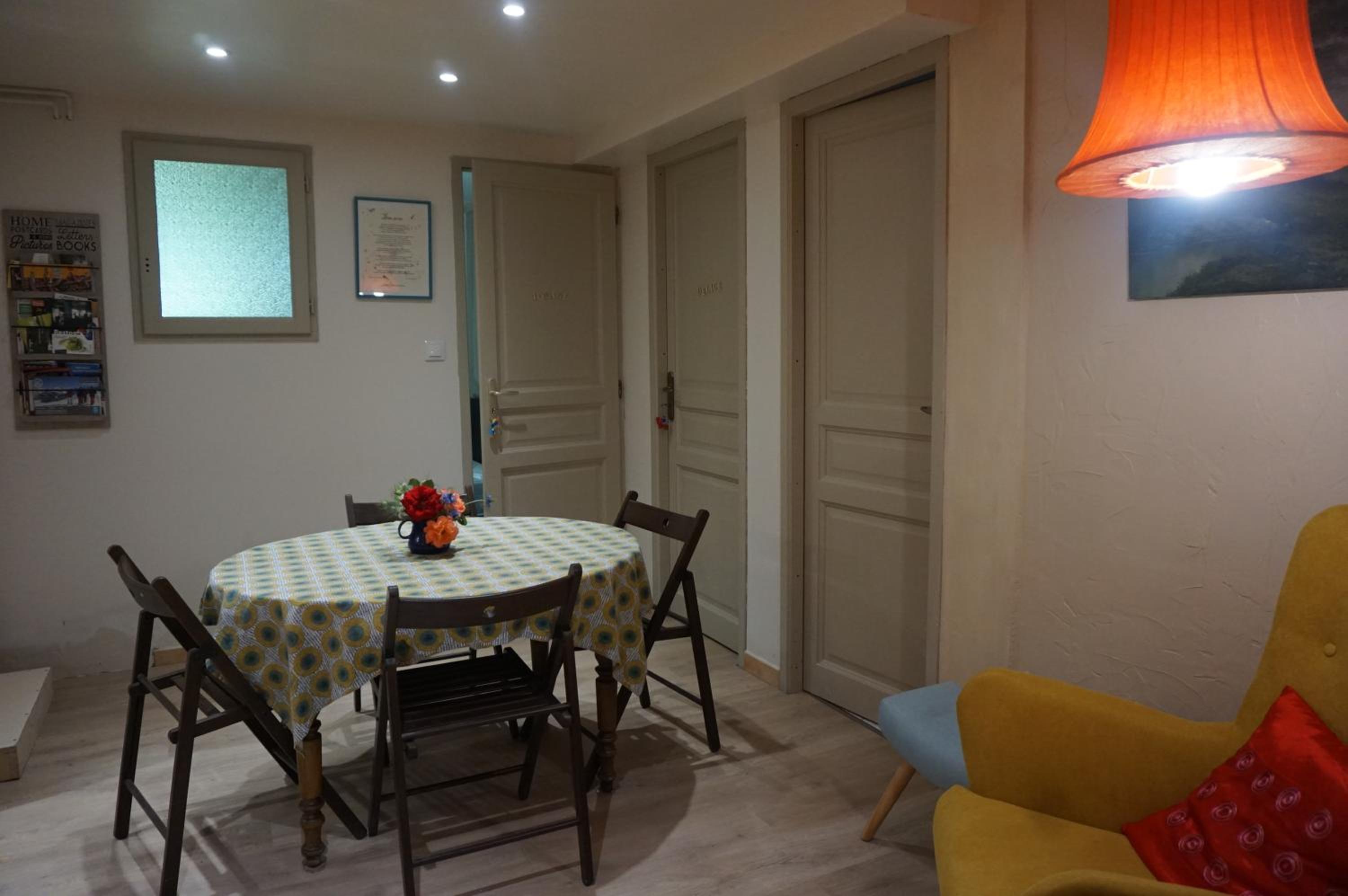 Suite with Terrace - Photo 12