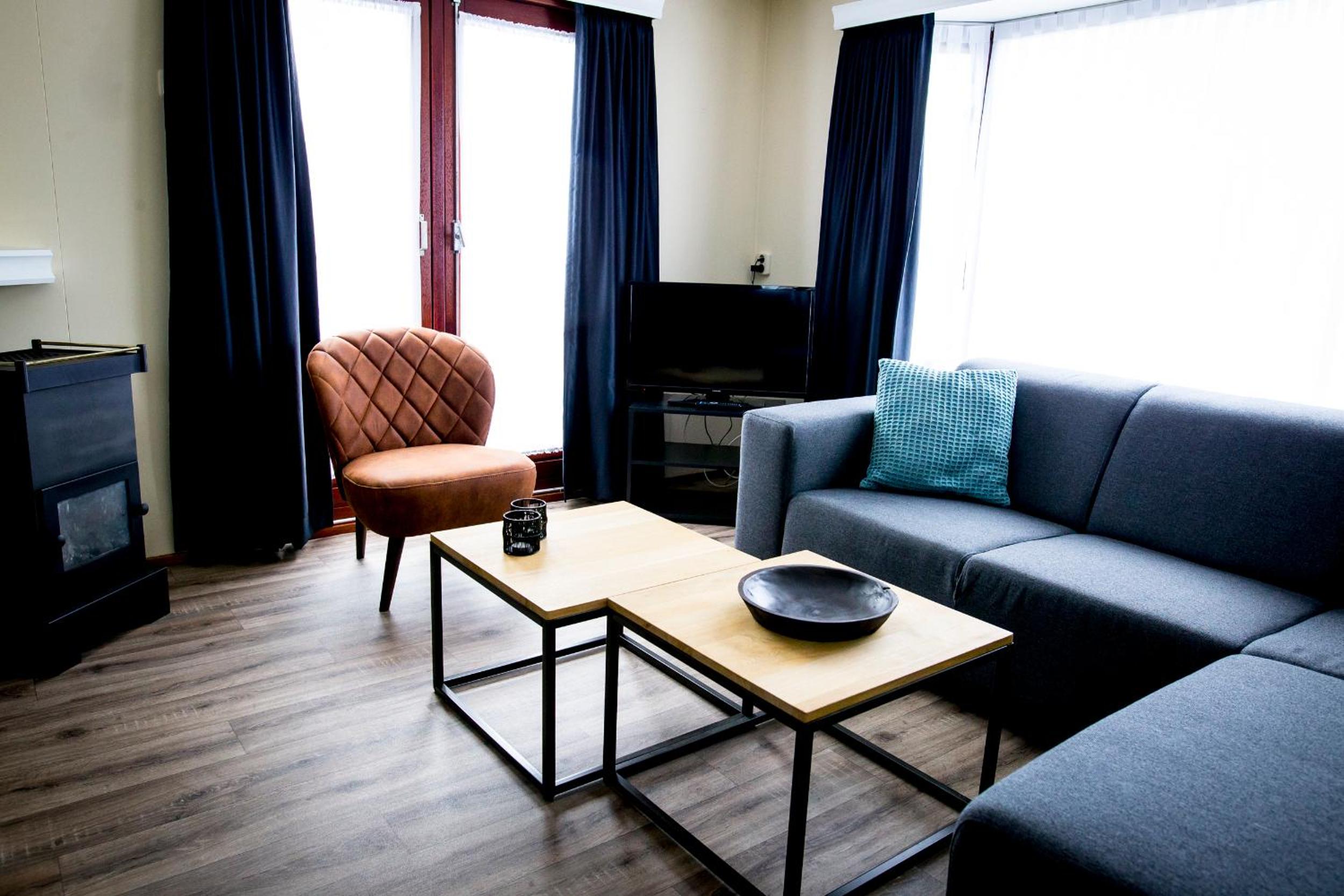 Two-Bedroom Chalet - Photo 3