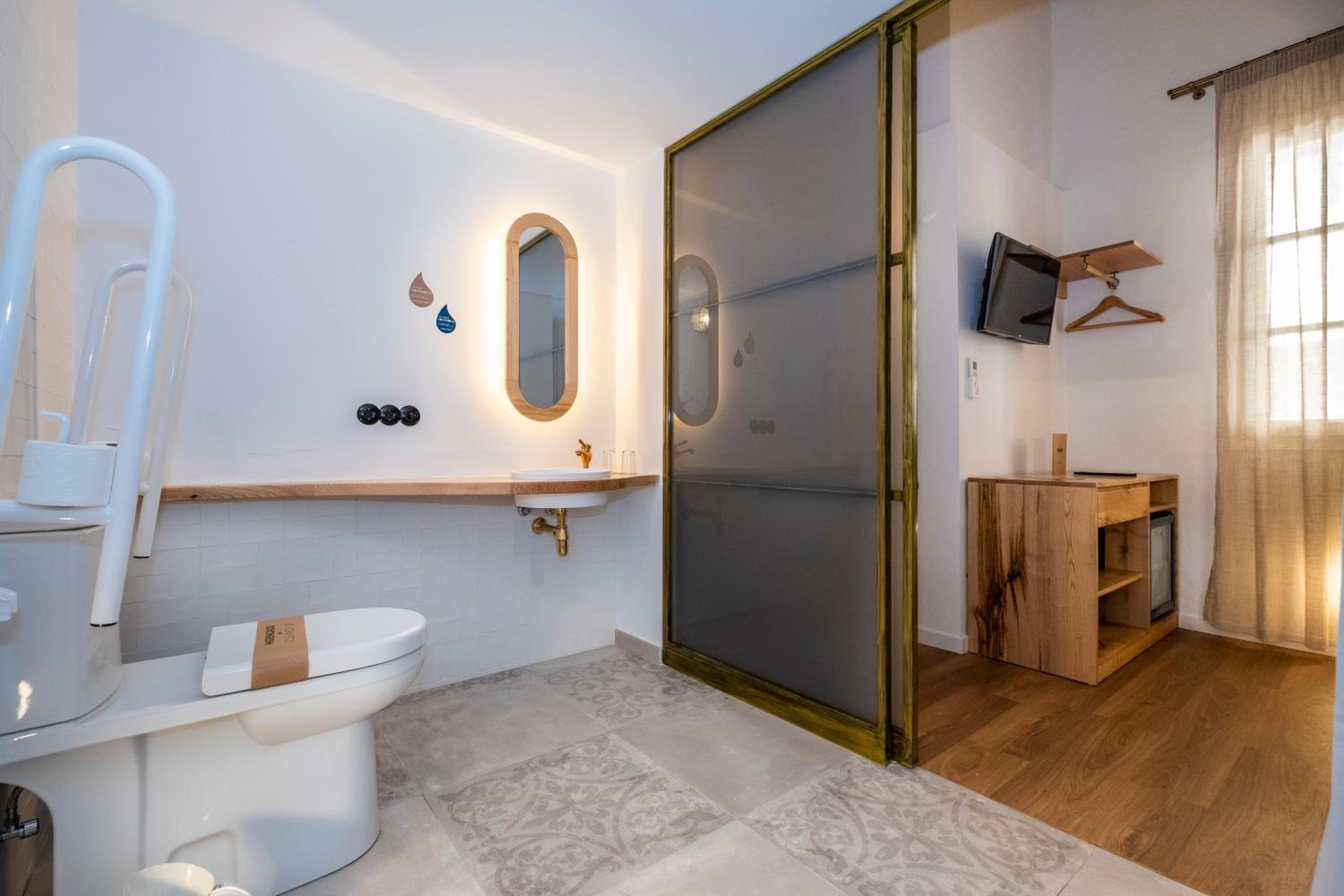 Single Room photo 3