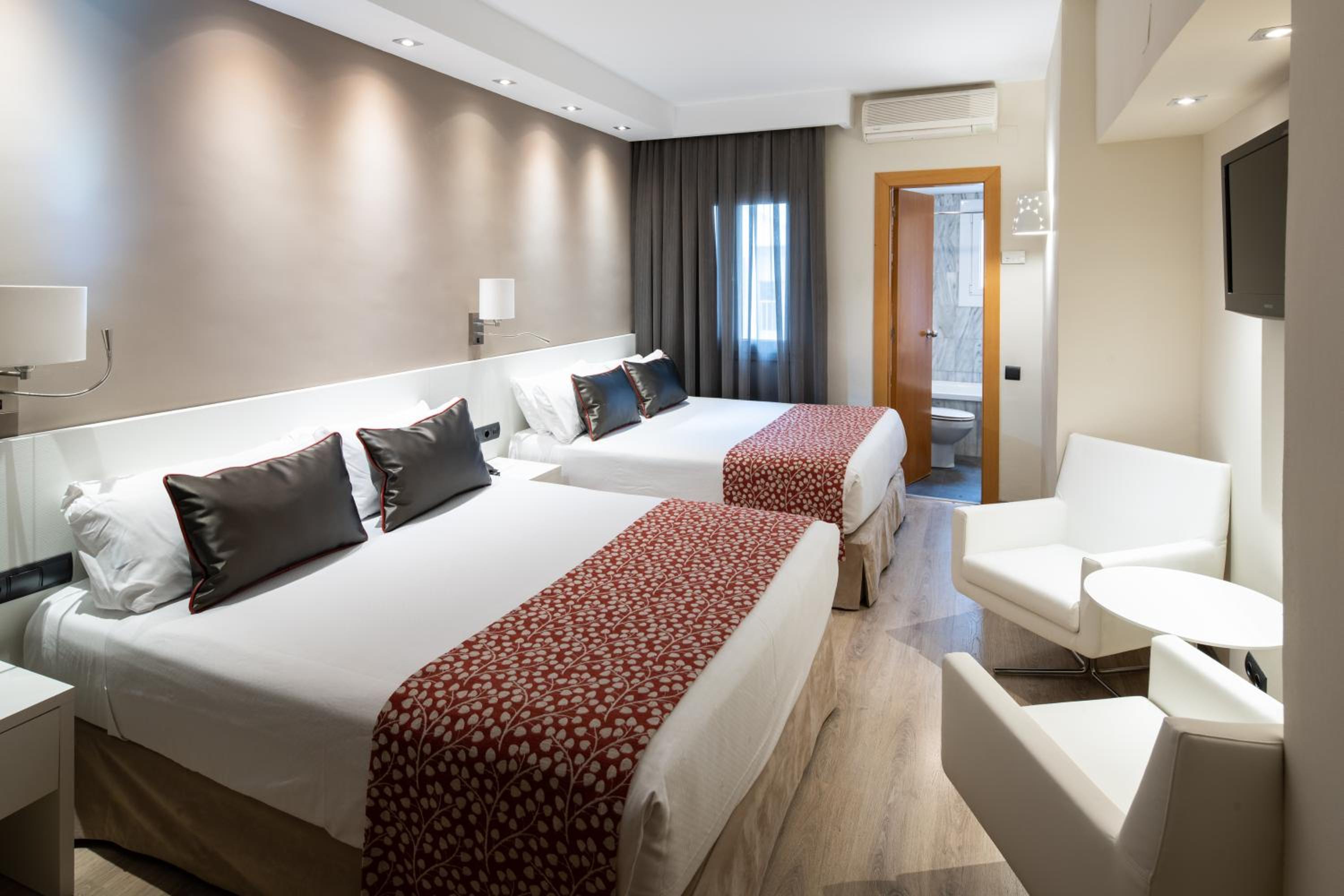Habitación Familiar (2 Adultos + 2 Niños)