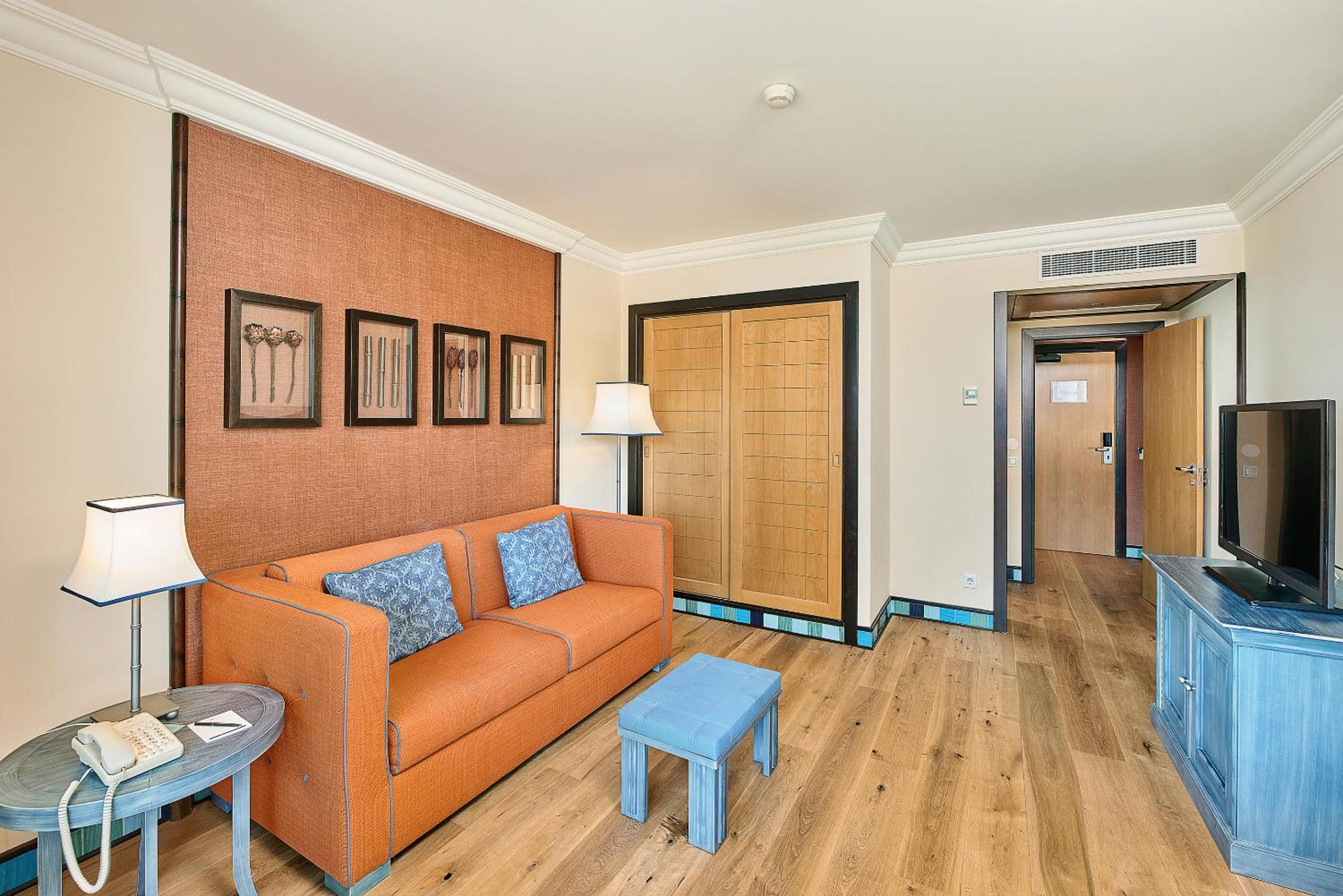 Suite with Sea View - Photo 3