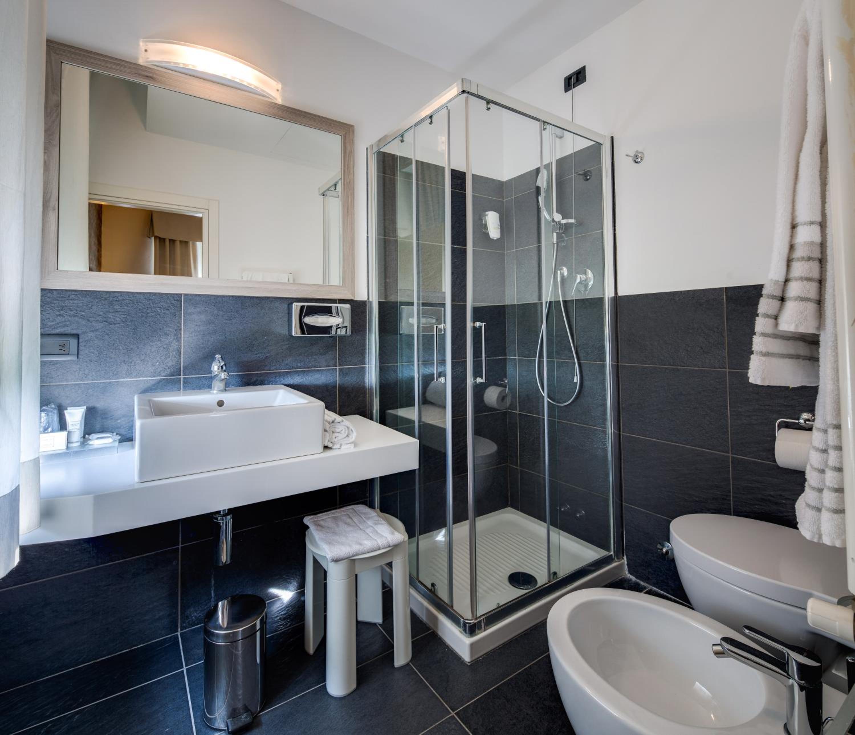 Triple Room - Photo 6
