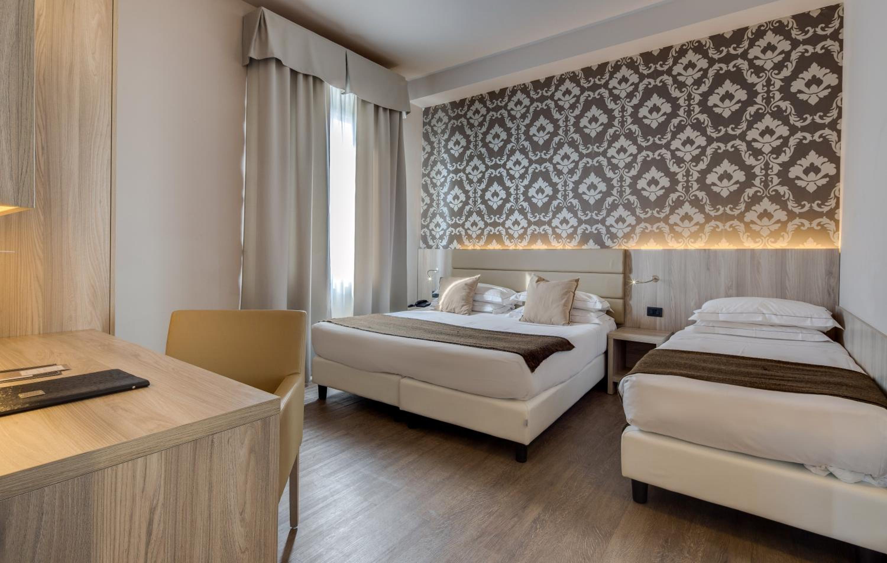 Triple Room - Photo 2