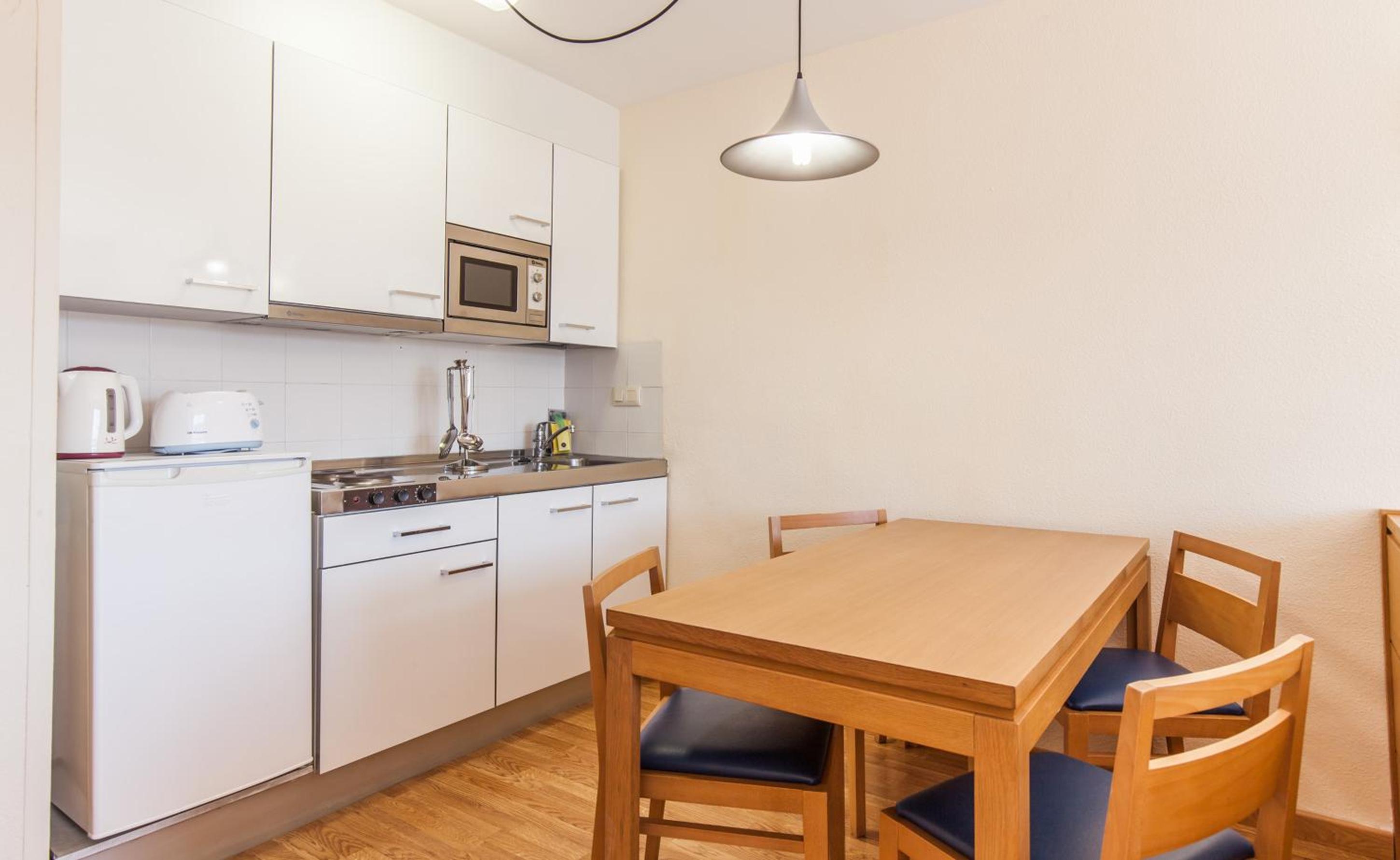Apartment photo 2