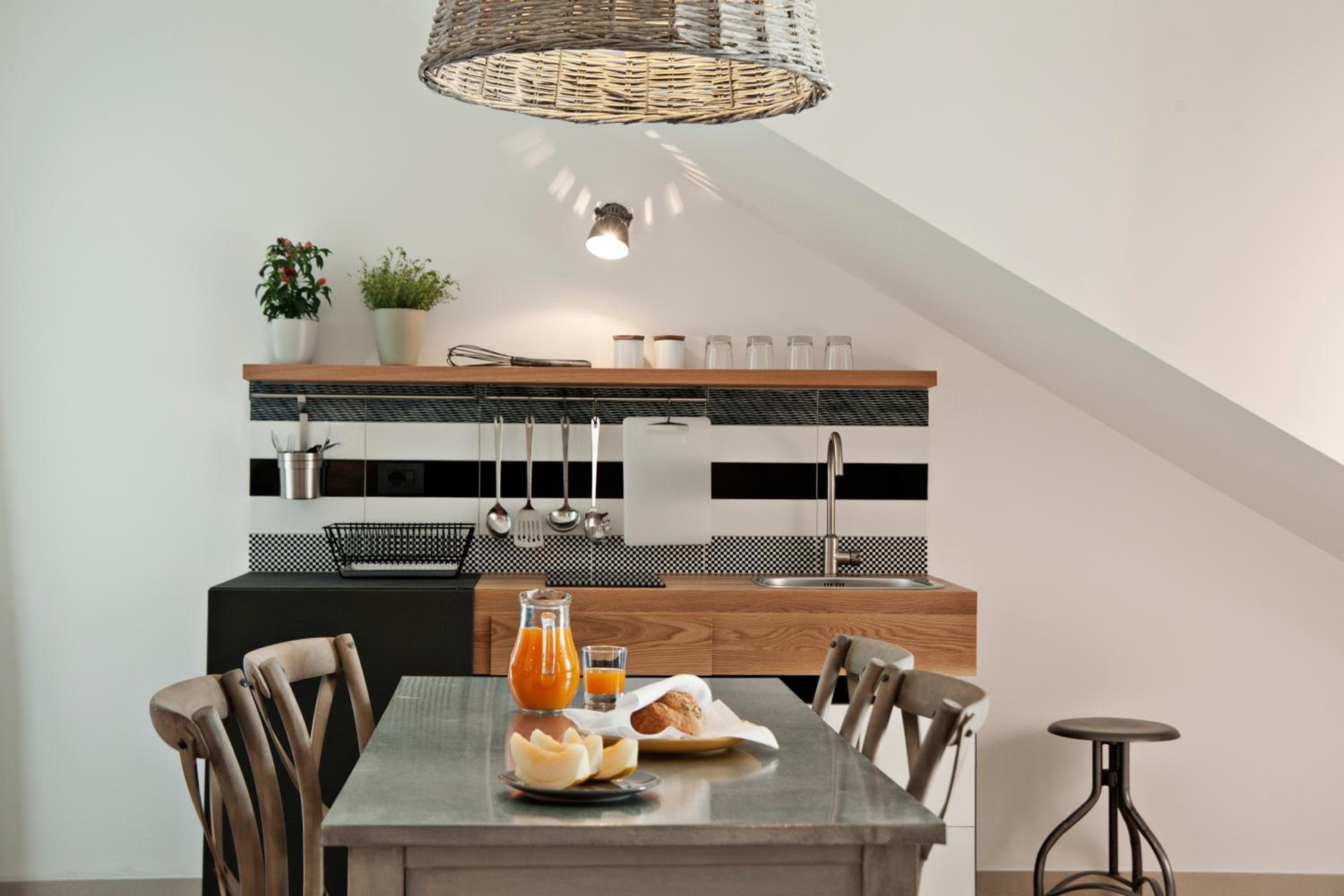 Studio Apartment photo 2