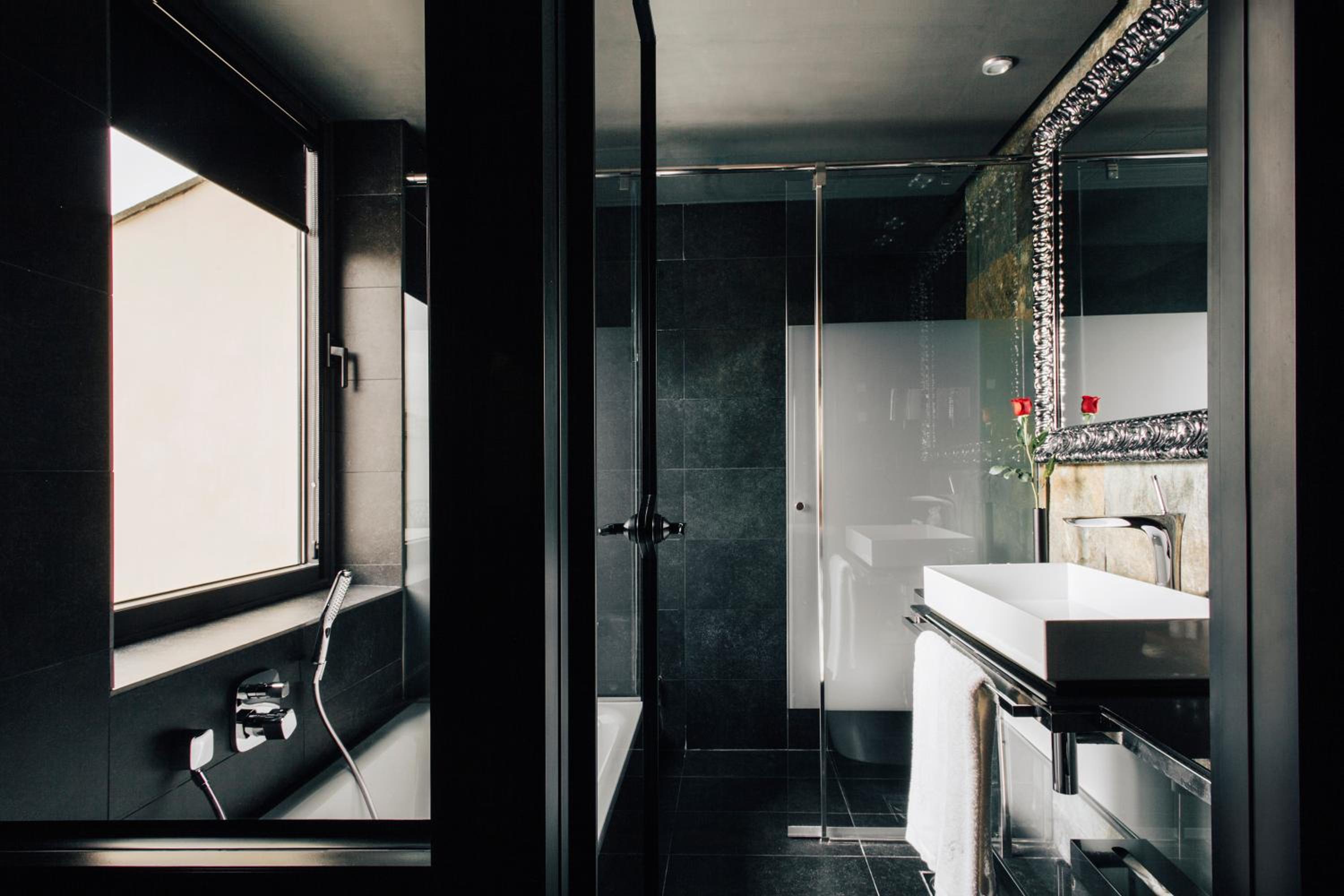 Jewel Suite Double with terrace and city view photo 2