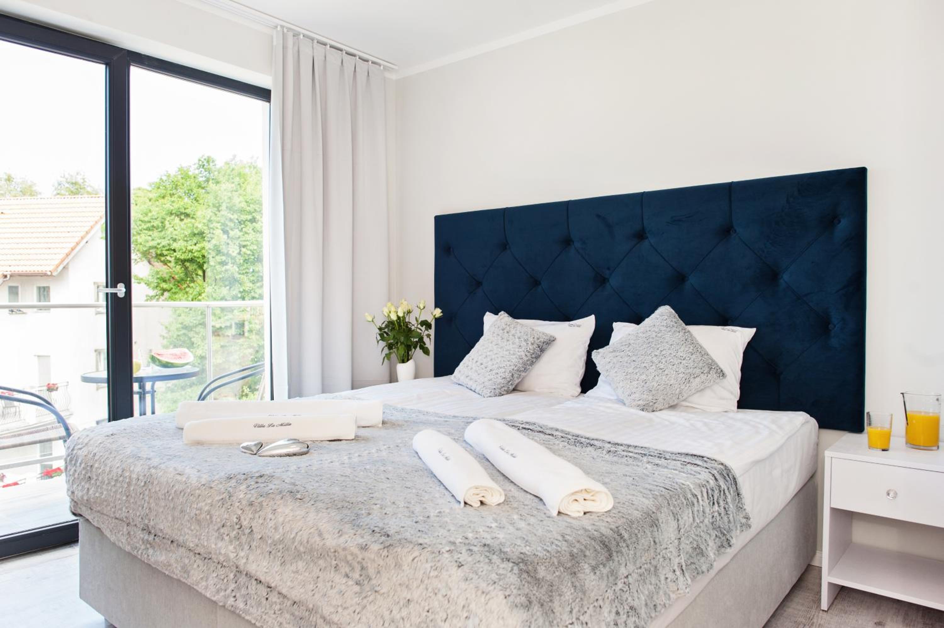 Deluxe Double or Twin Room with Balcony - Photo 13
