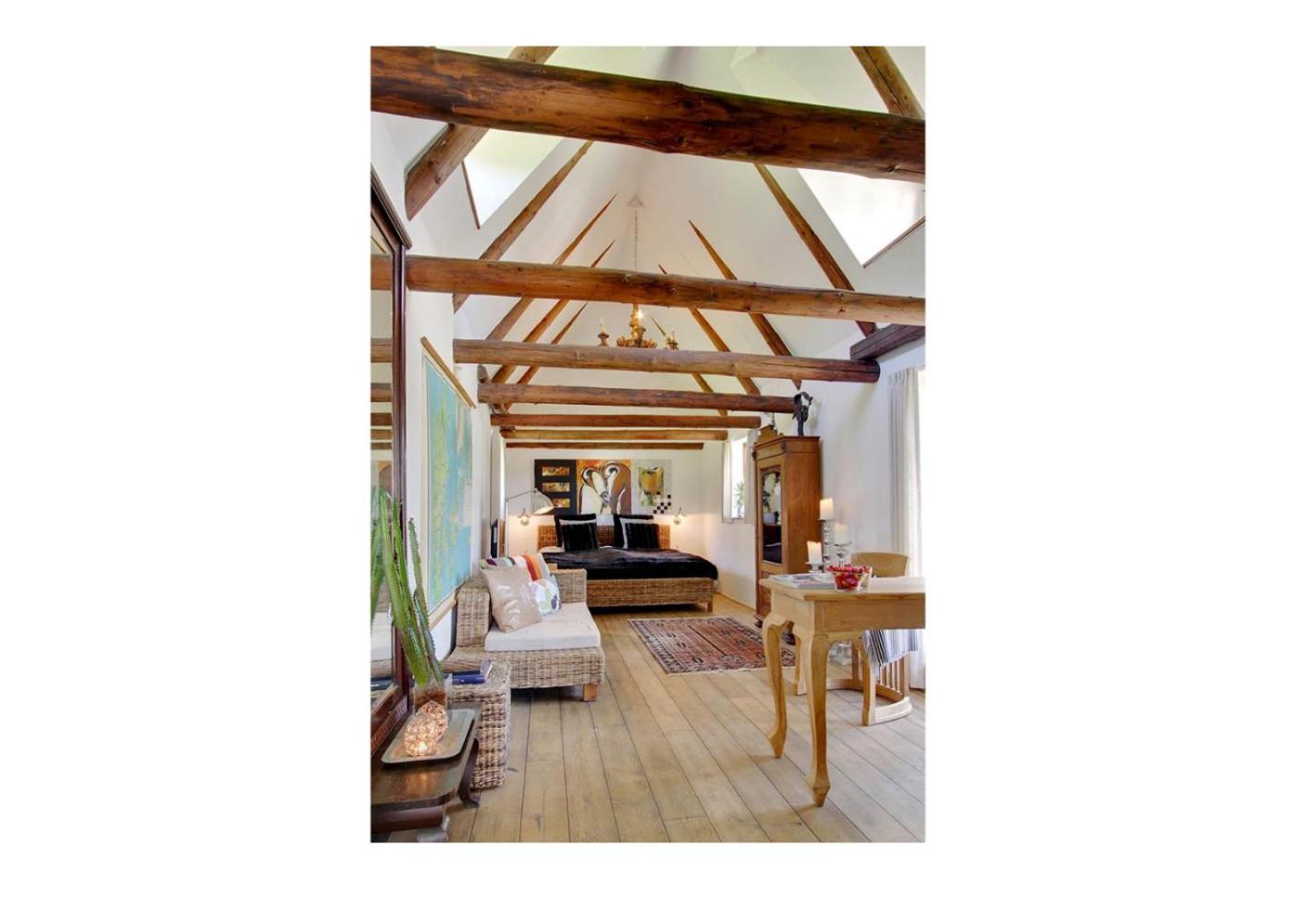 Quadruple Room with Private Bathroom