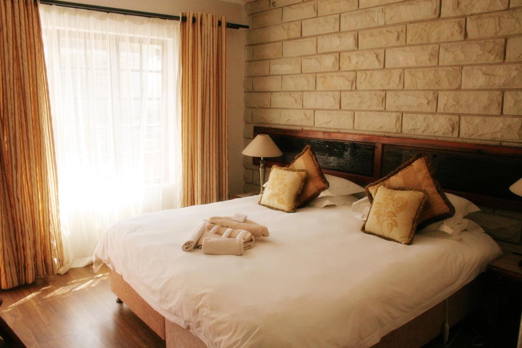 Standard Double or Twin Room photo 2