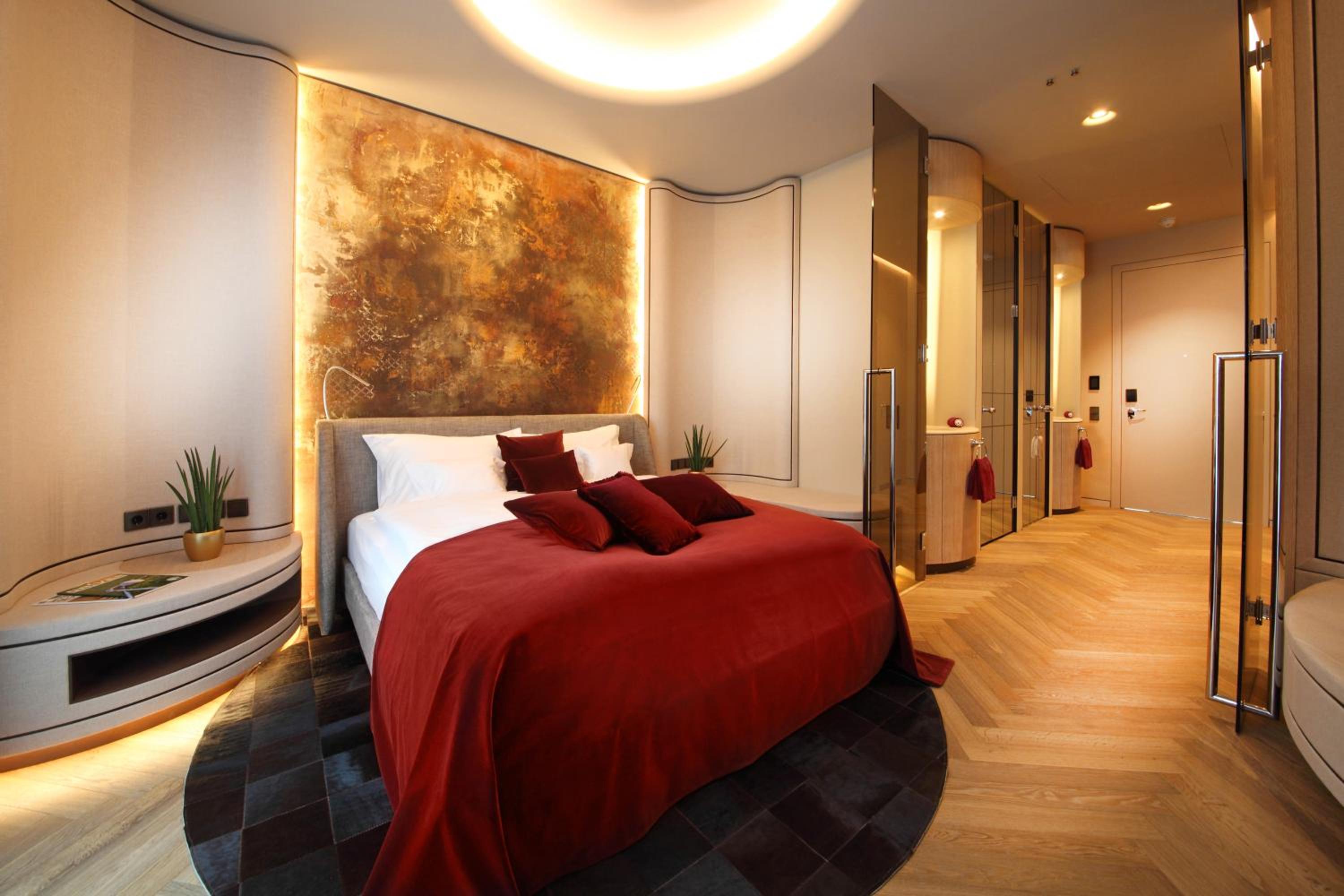Classic Double Room - Photo 2