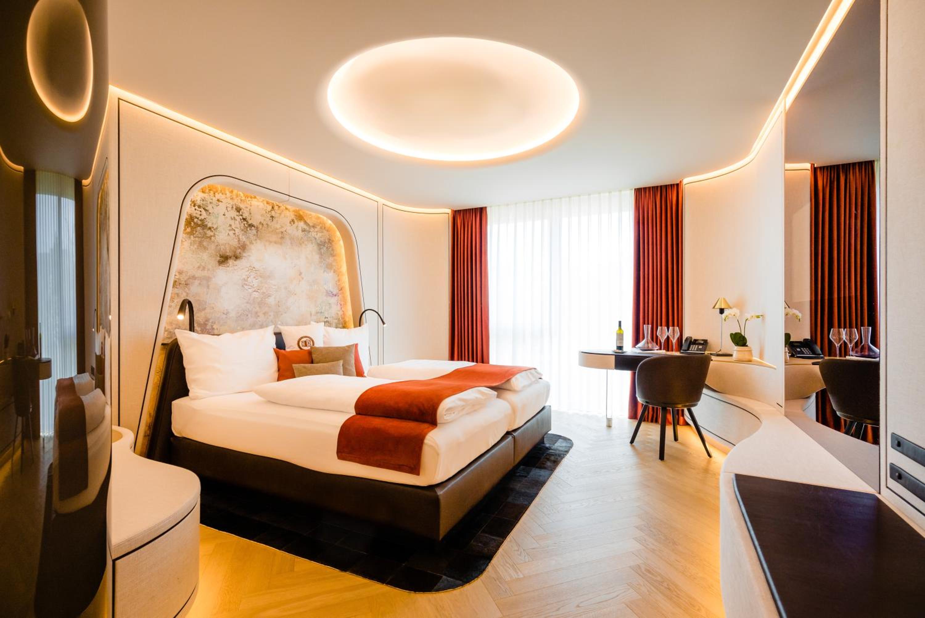 Classic Double Room - Photo 1