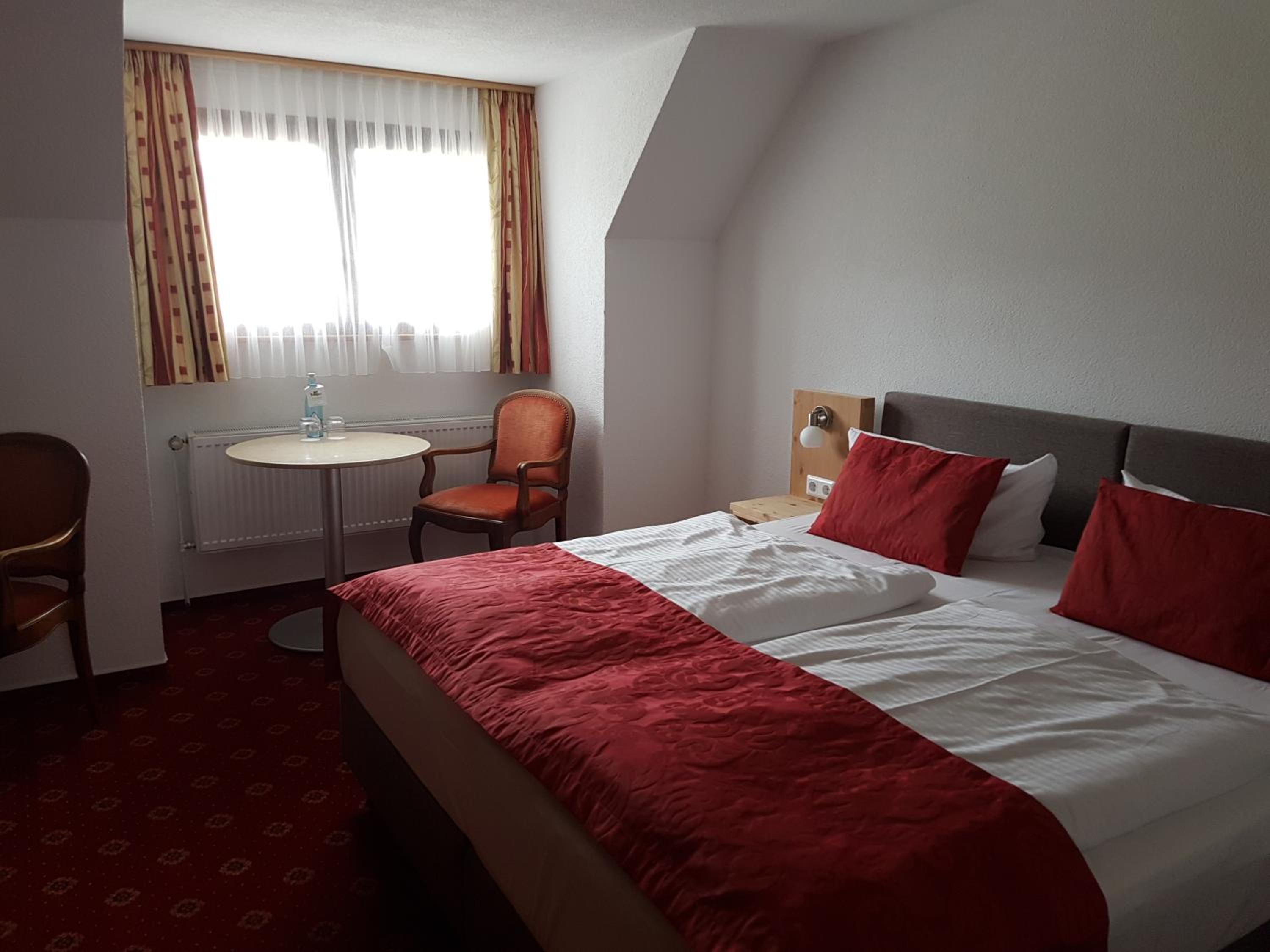 Double Room - Photo 3