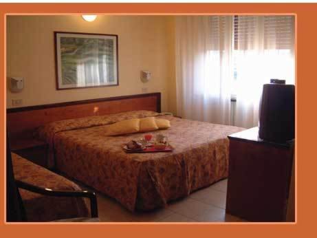 Double Room - Photo 4