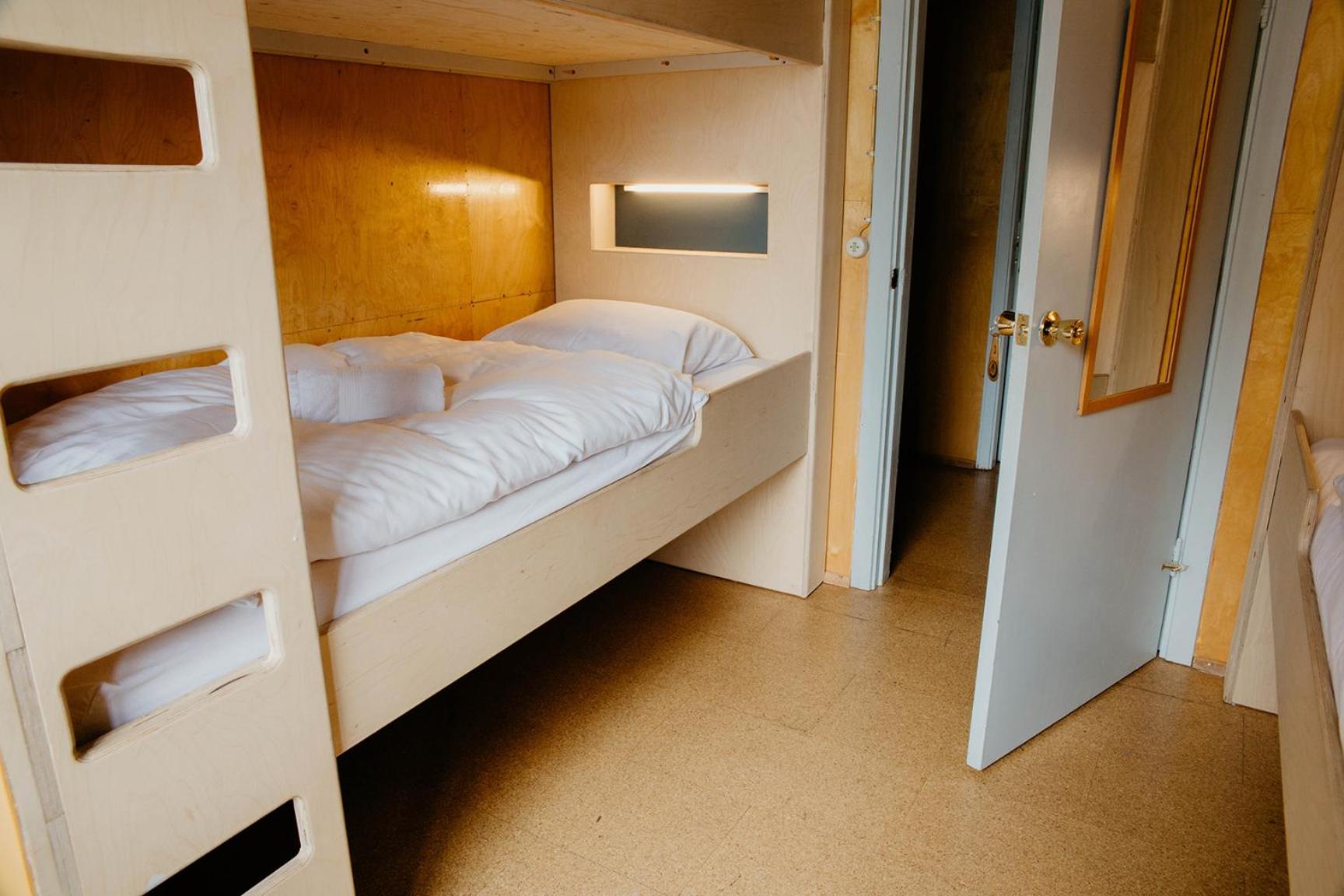 4-Bed Mixed Dormitory Room photo 1