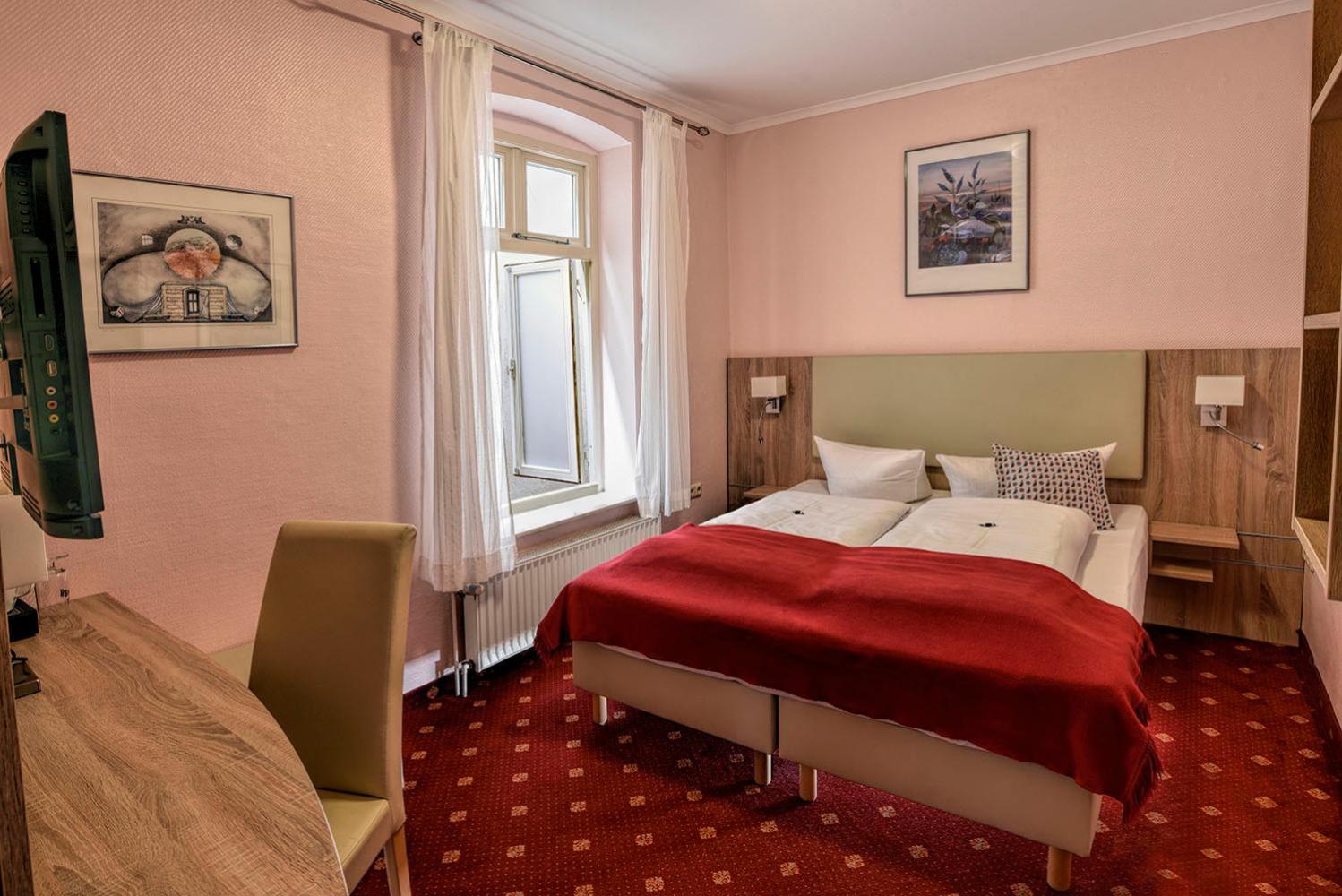Budget Double Room photo 1