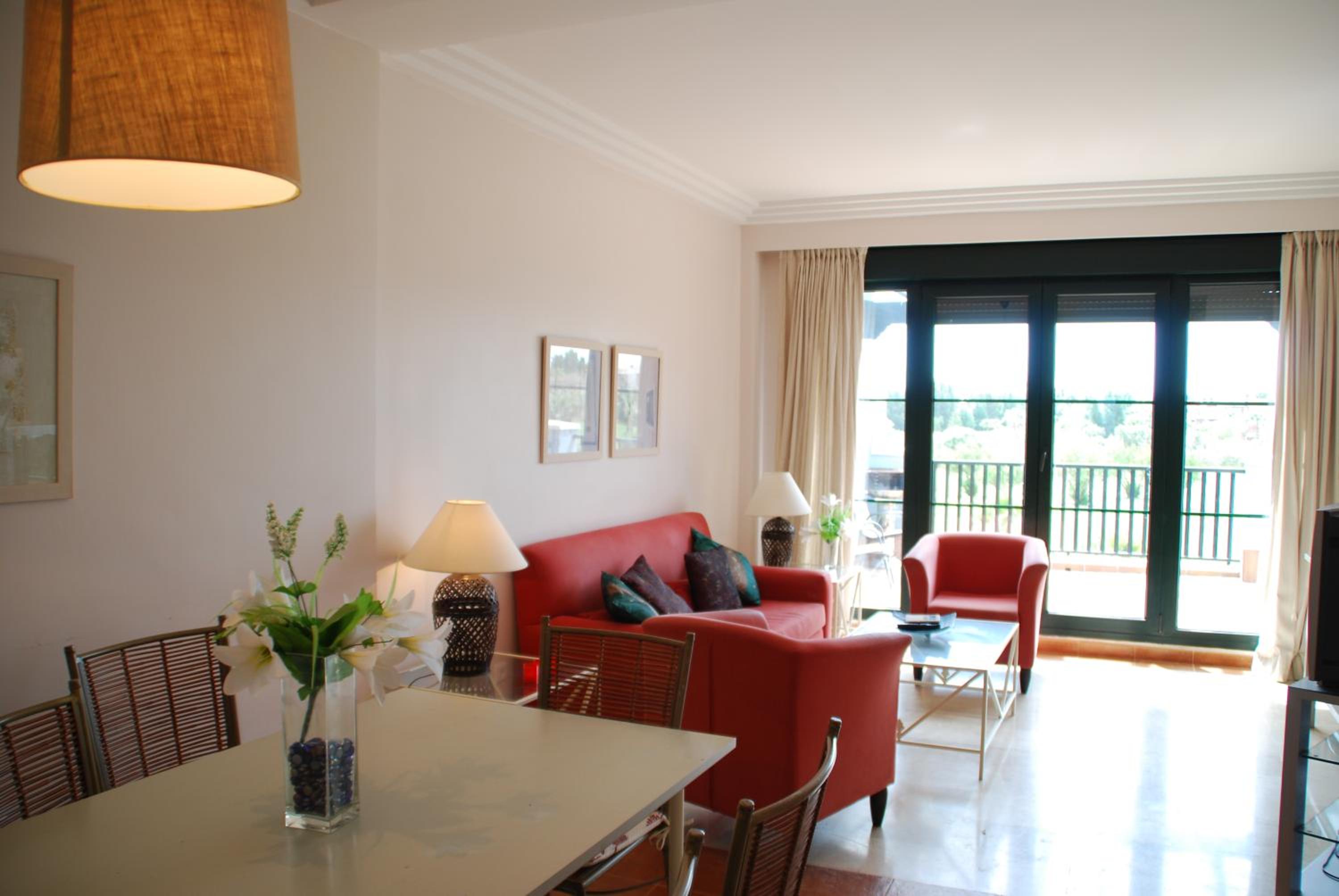 Apartamento con vista al jardín