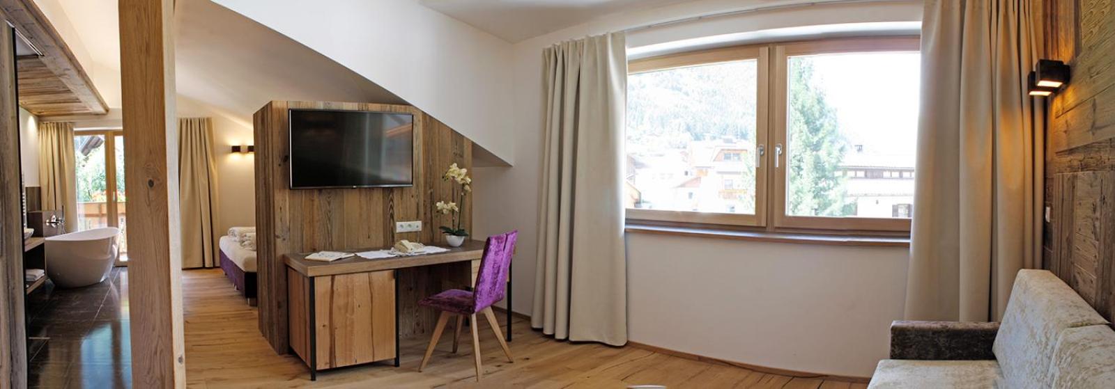 Suite with Balcony photo 2