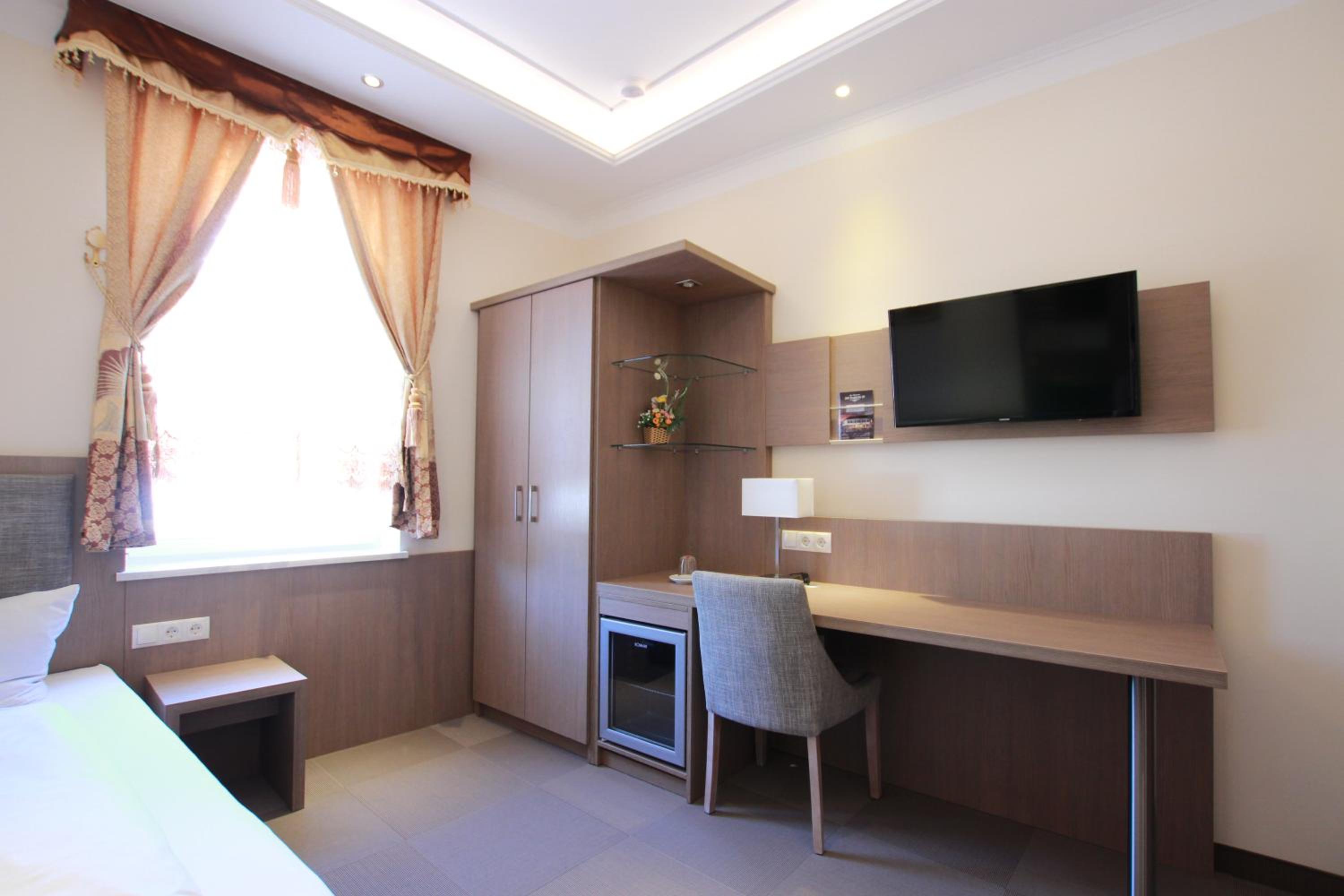 Deluxe Single Room photo 3