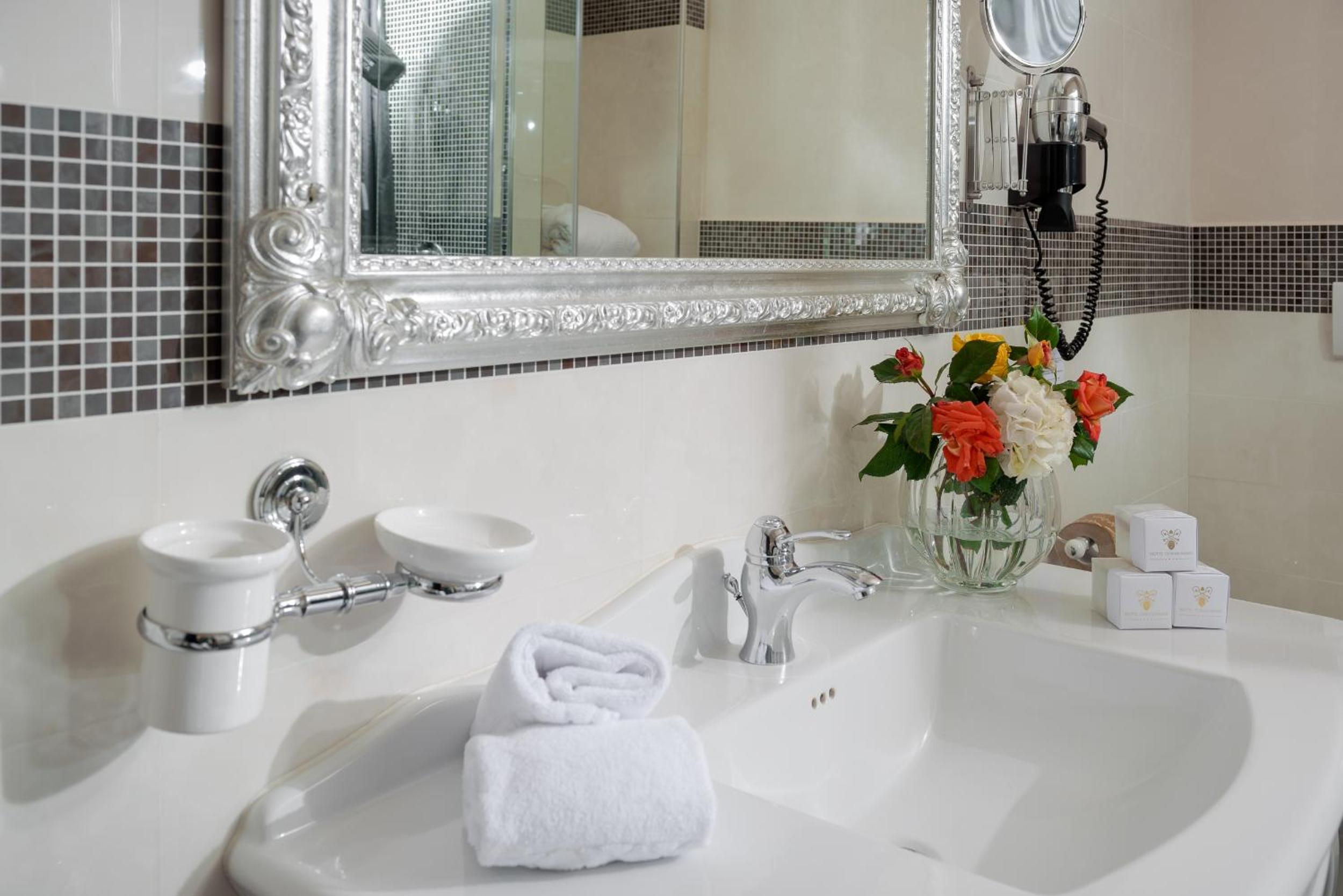Junior Suite - Photo 10