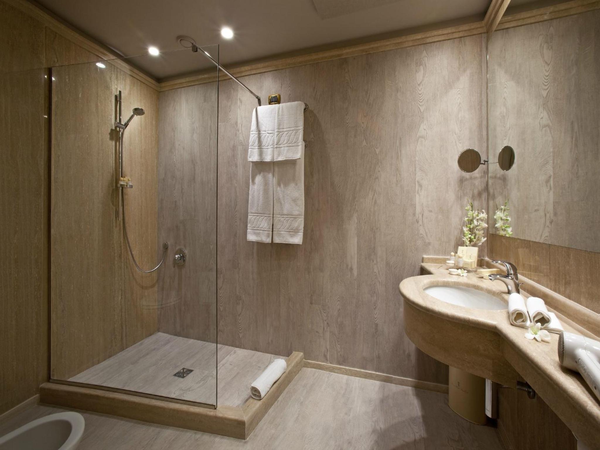 Classic Double  Room - Photo 3