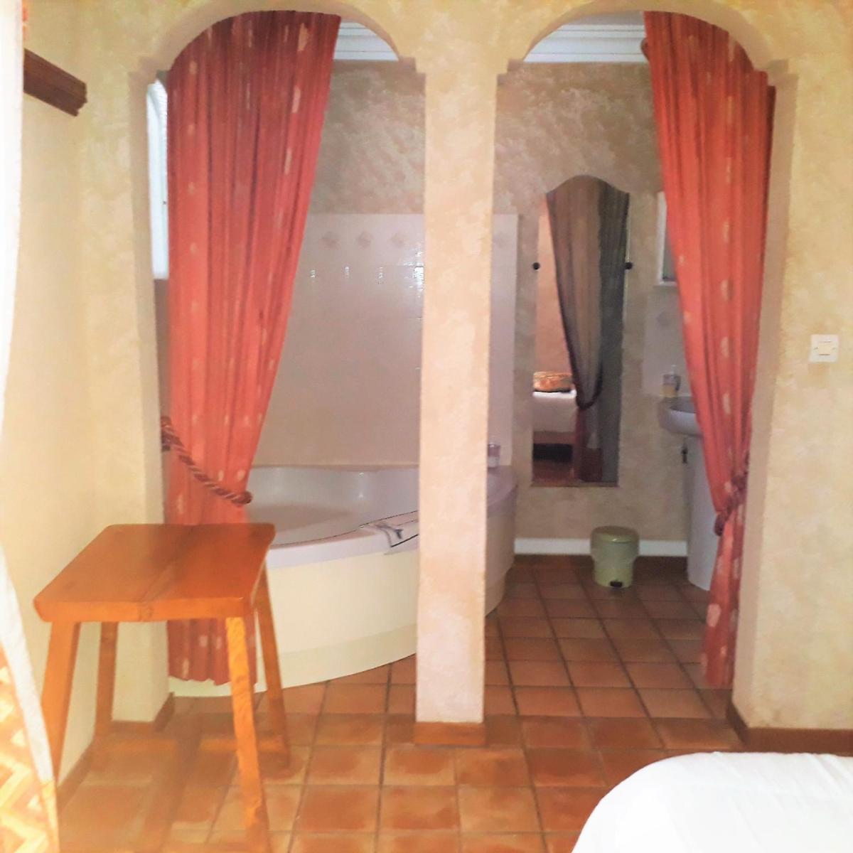 Apartment with Terrace photo 3
