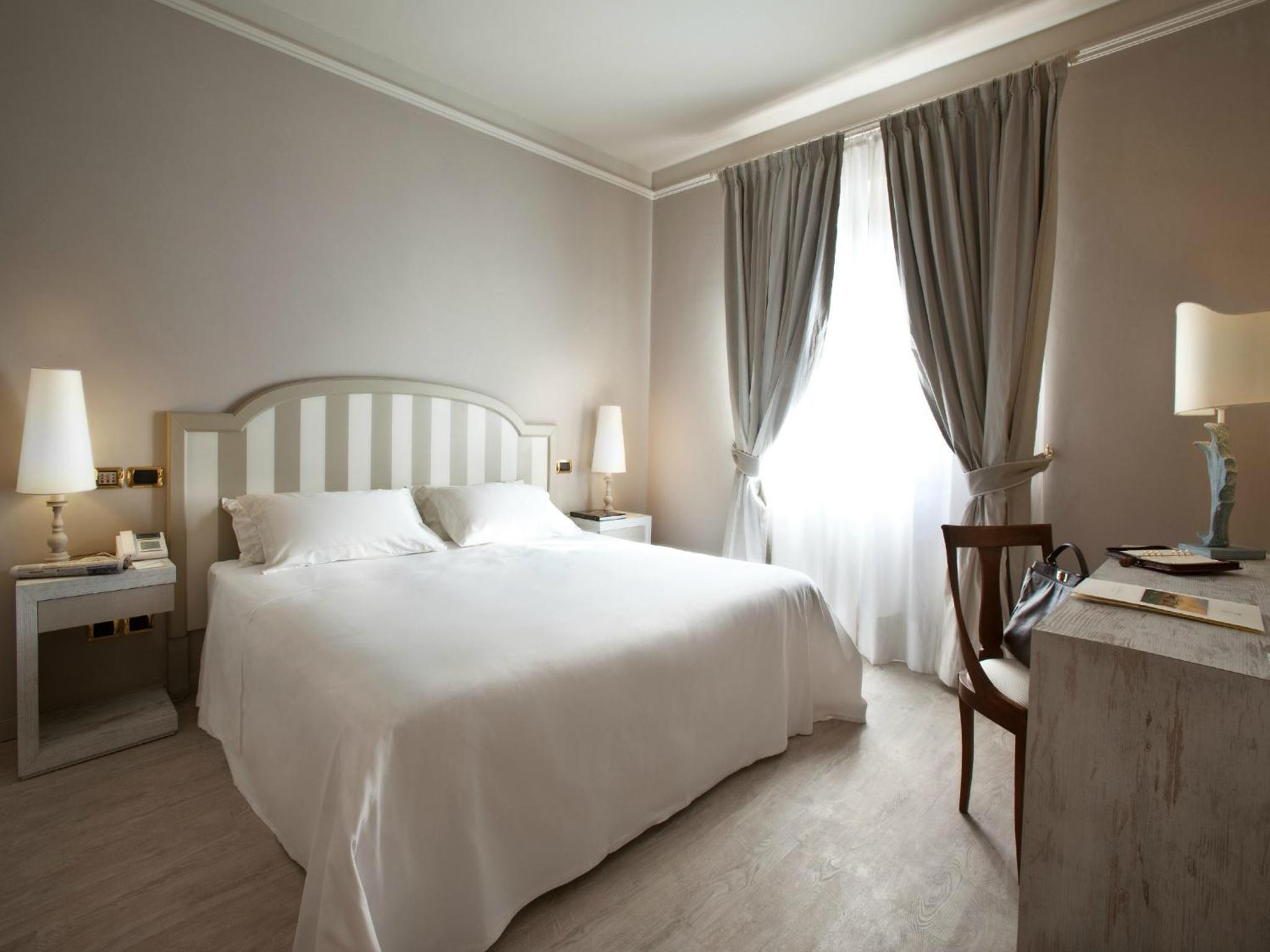 Classic Double  Room - Photo 1