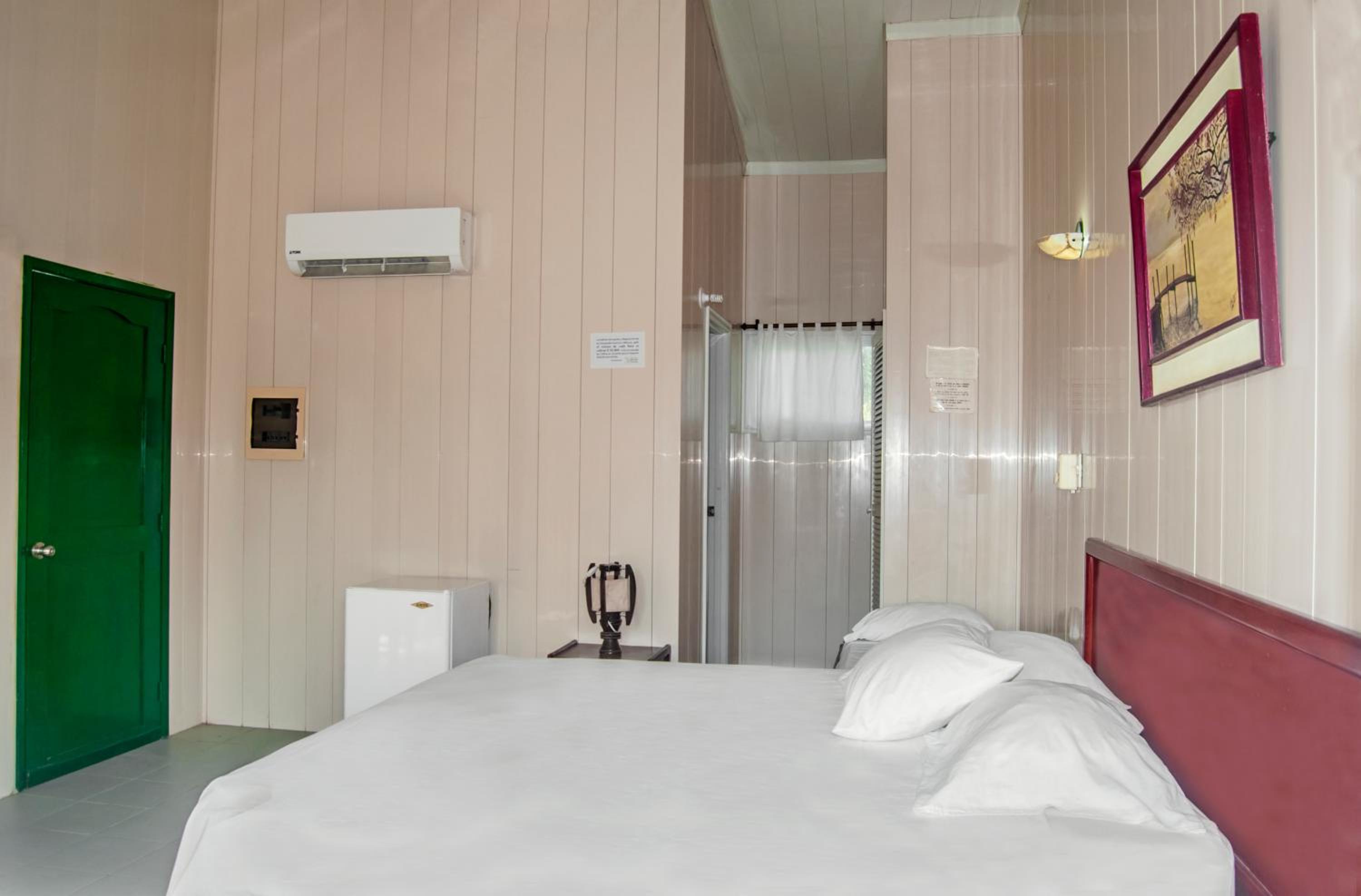 Quadruple Room with Balcony photo 3