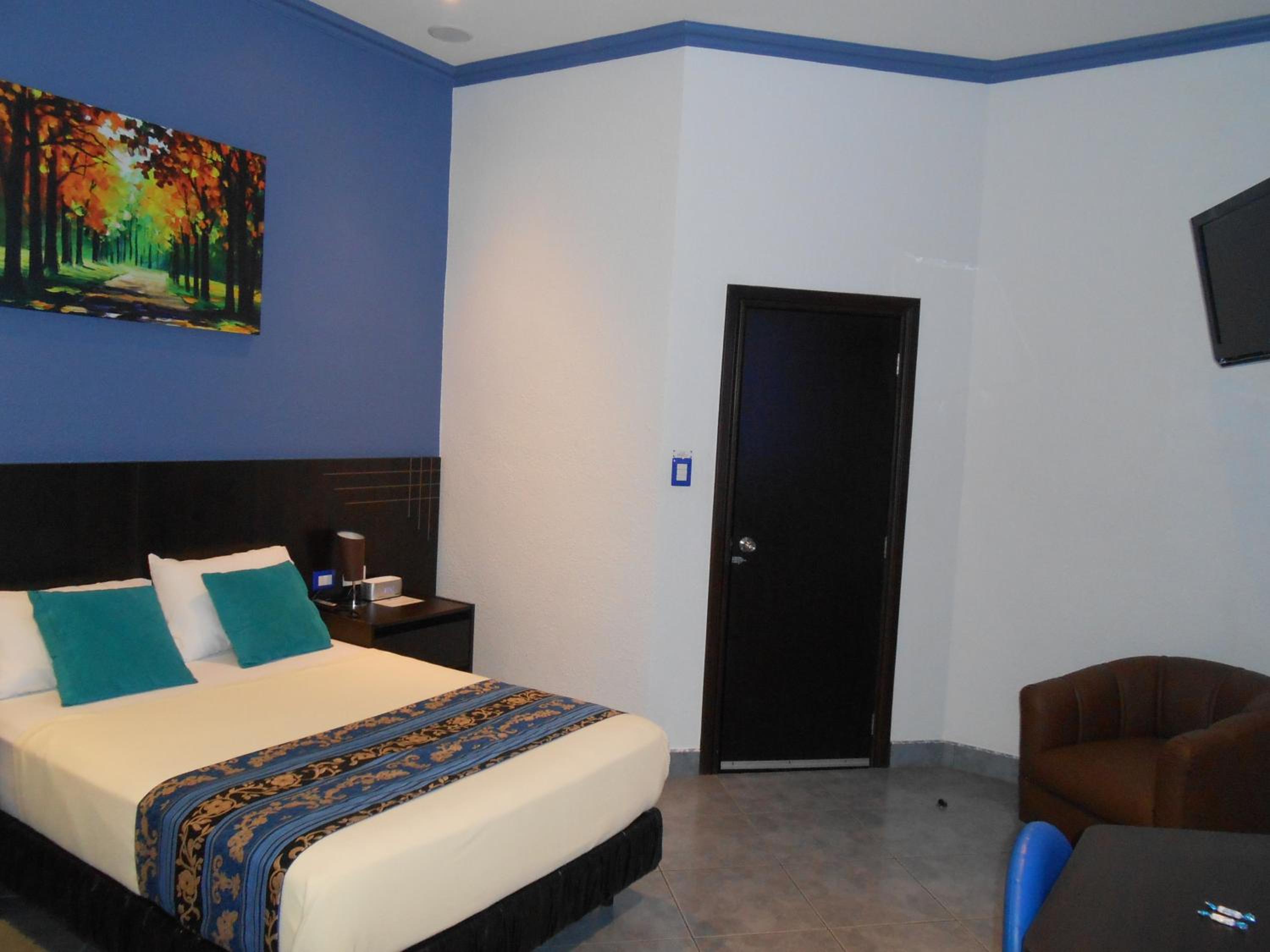 Double Room - One Bed photo 1