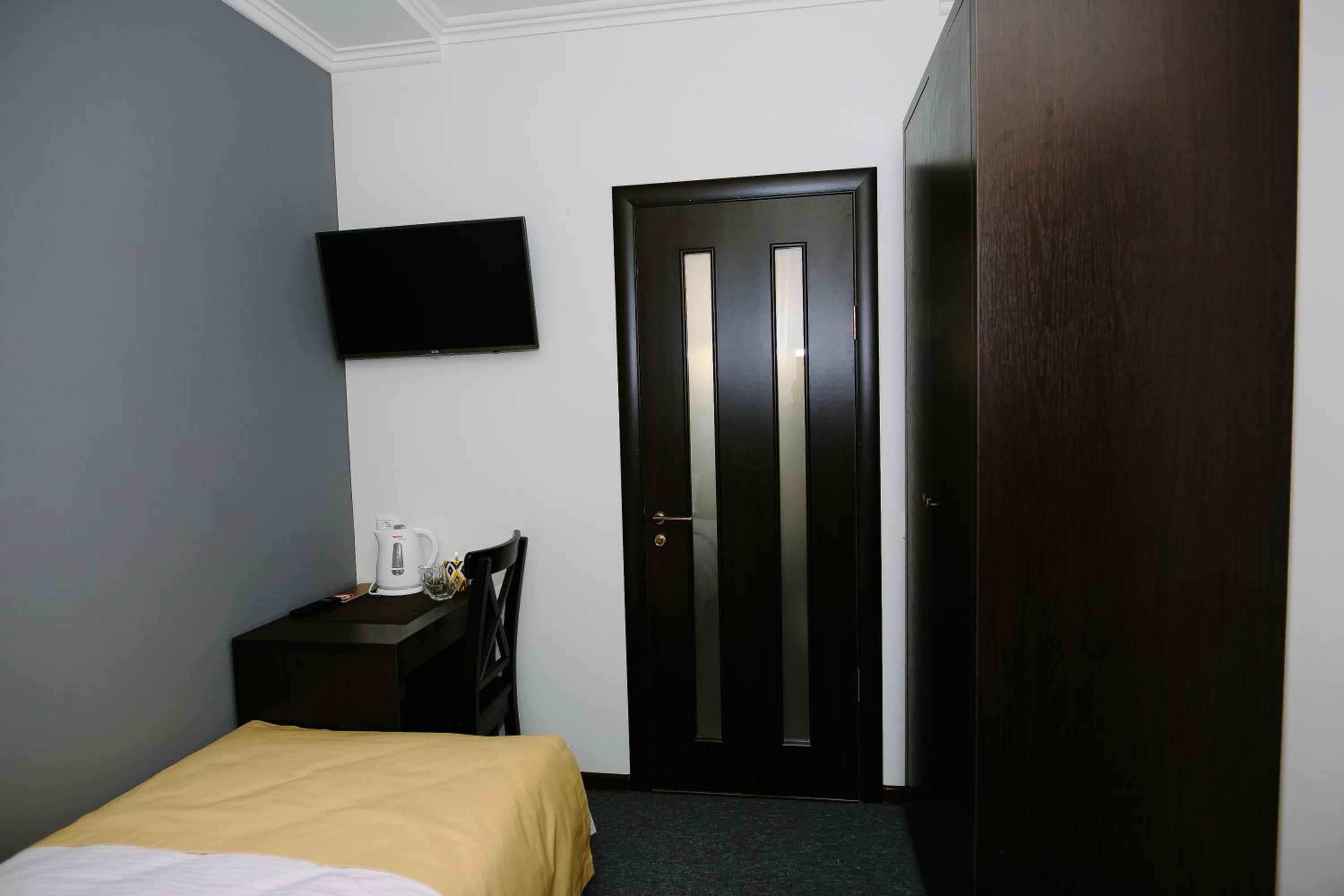 Single Room photo 2