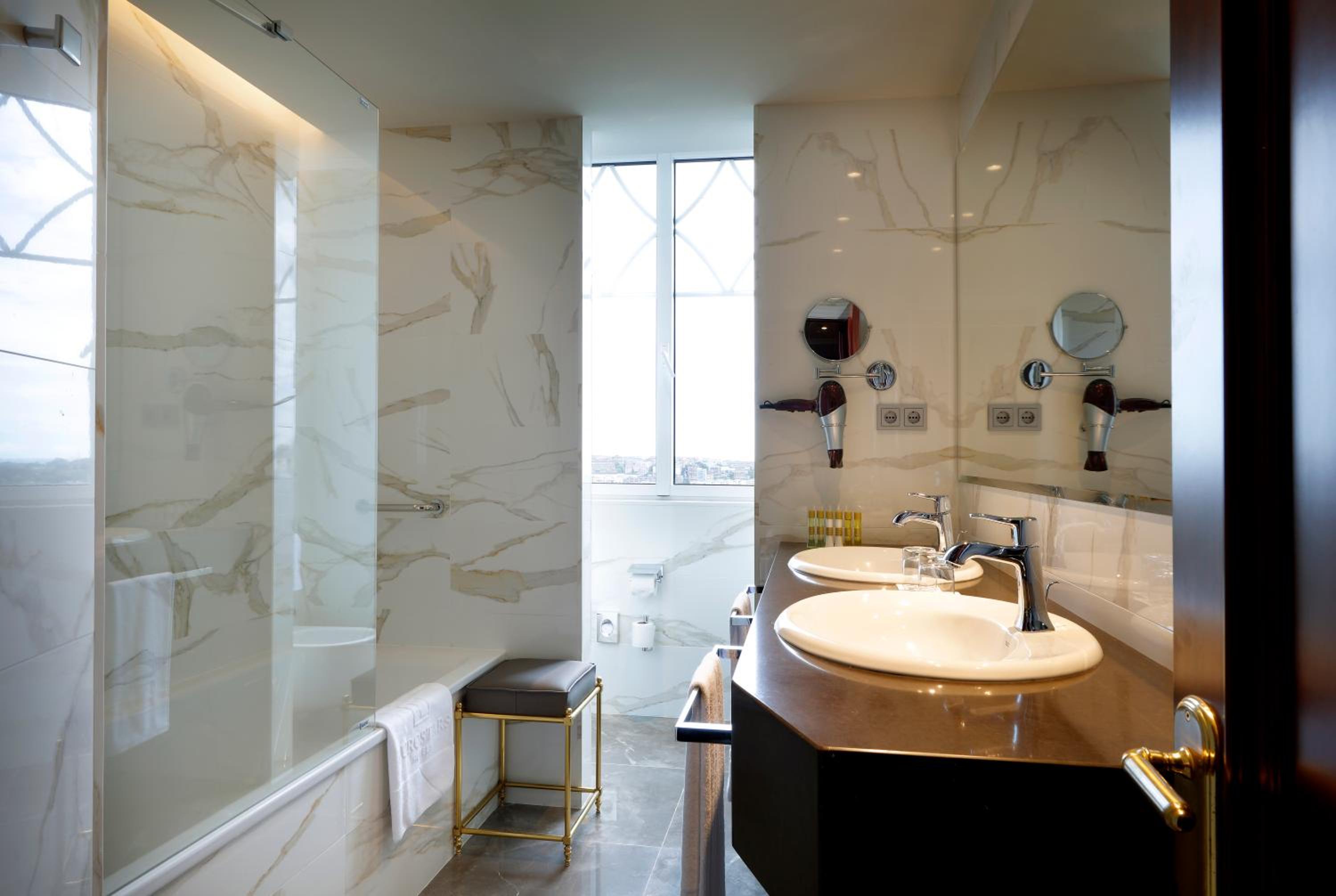 Superior Double with Sea View - Photo 13