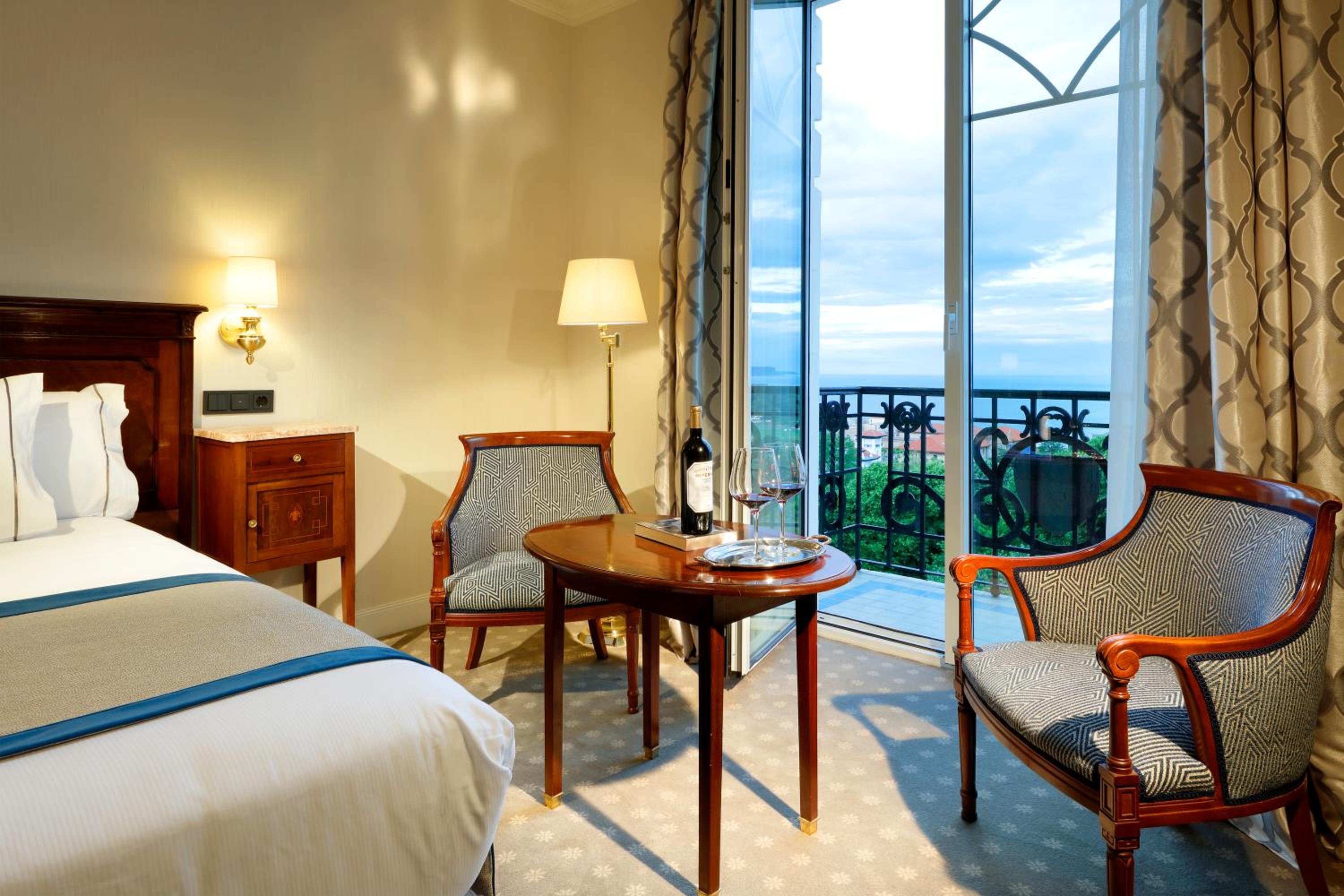 Superior Double with Sea View - Photo 10
