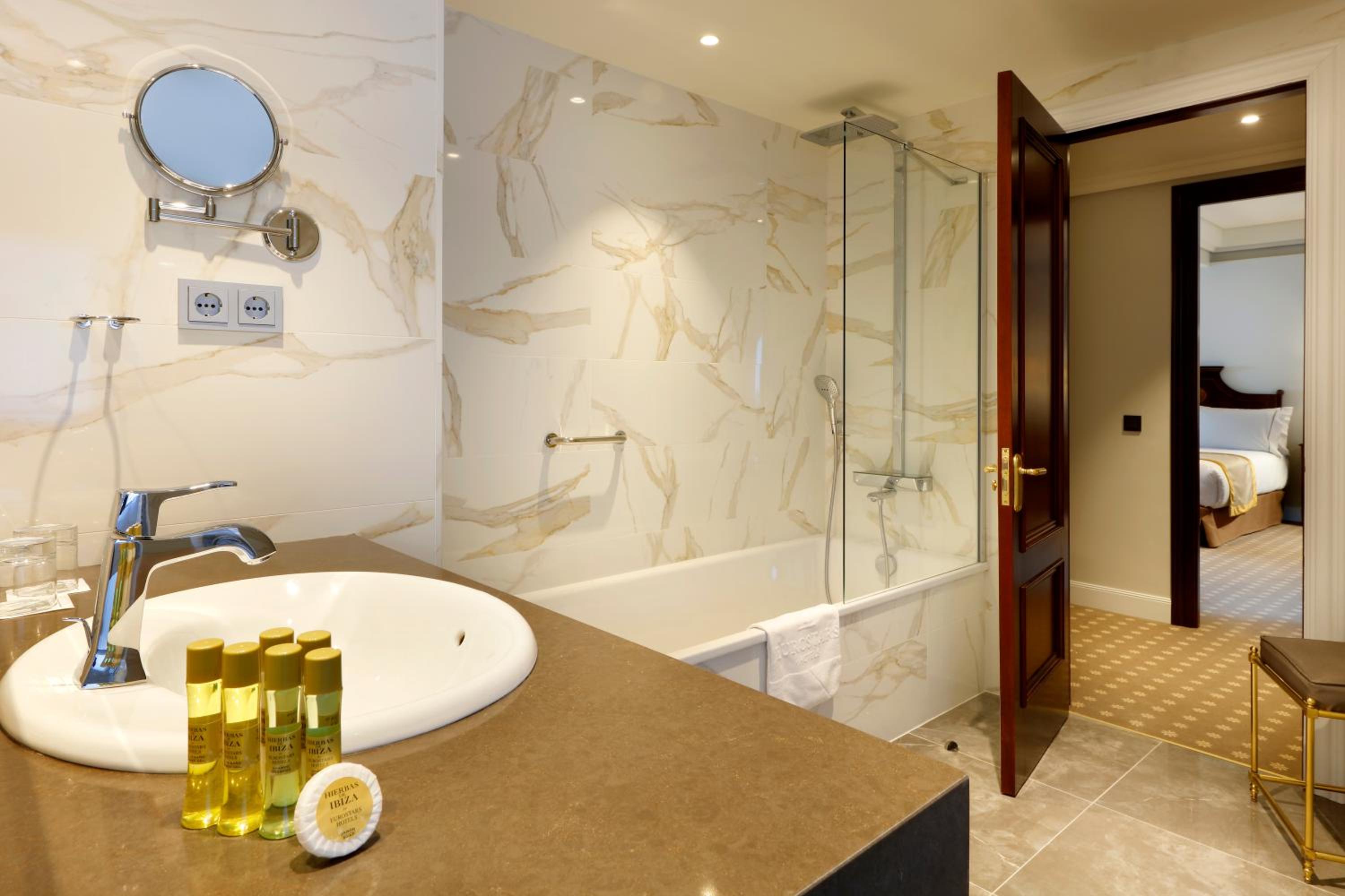 Superior Double with Sea View - Photo 4