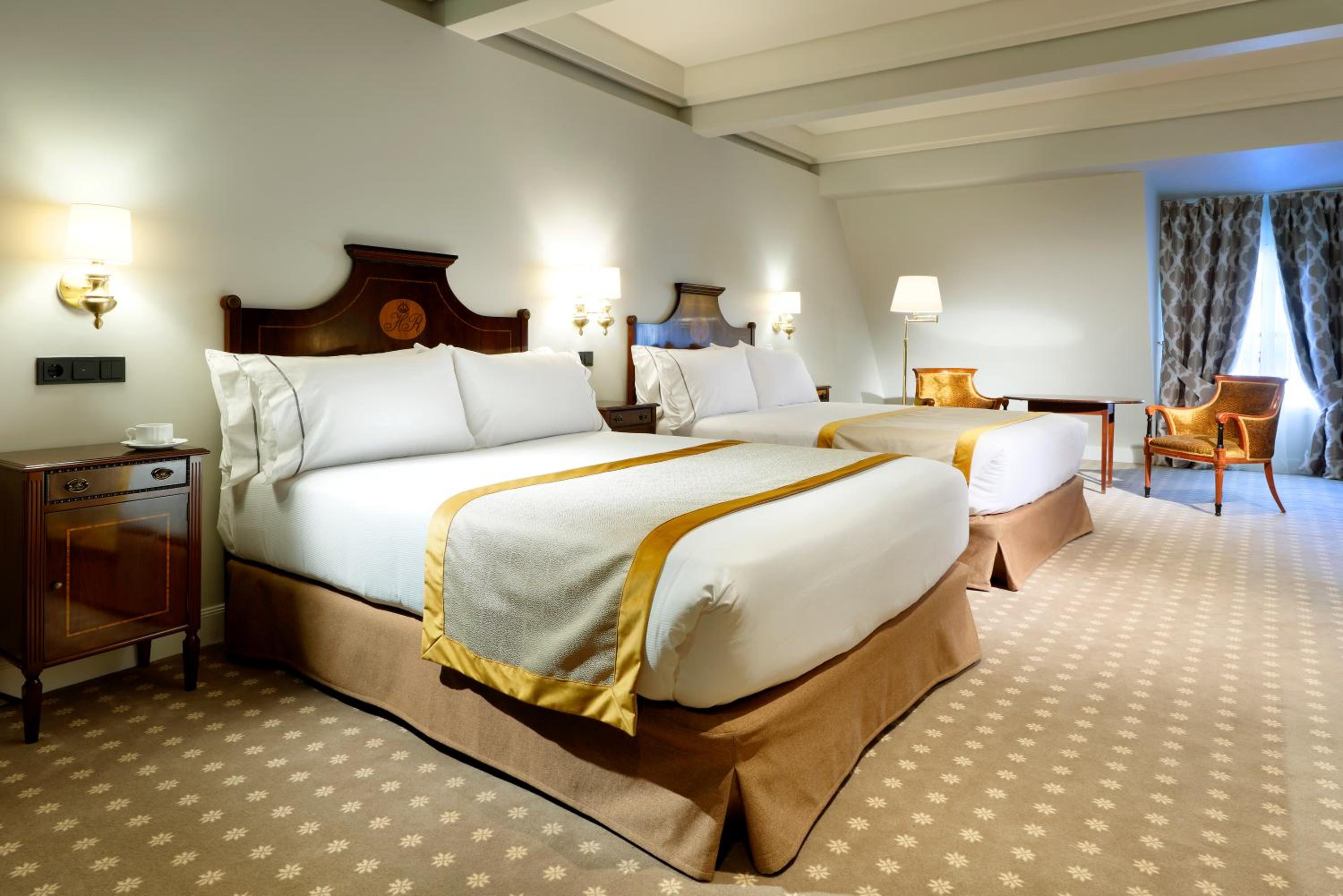 Premium Room with Sea View - Photo 5