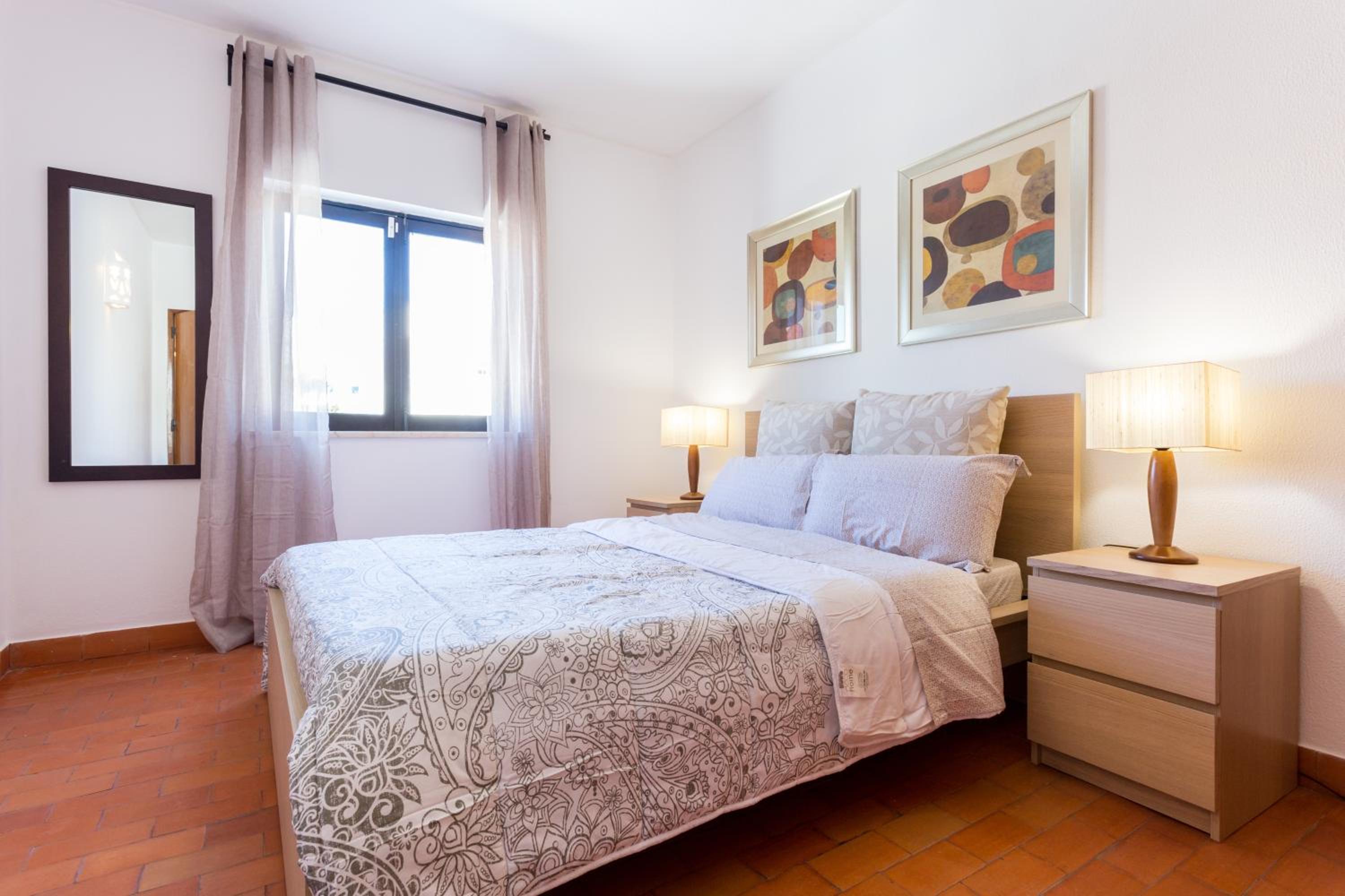 Double Room - Photo 8