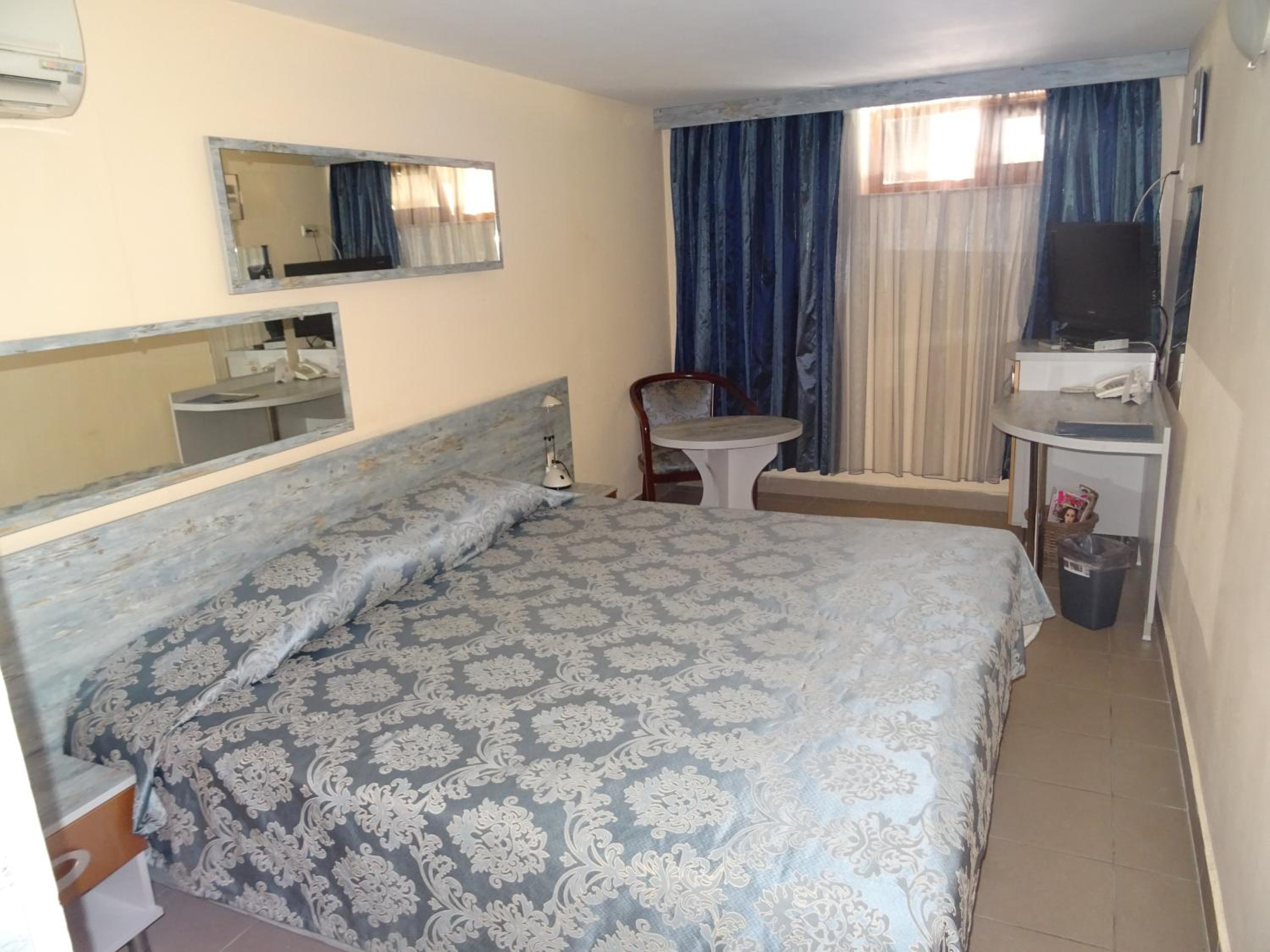 Economy Double or Twin Room - Photo 12