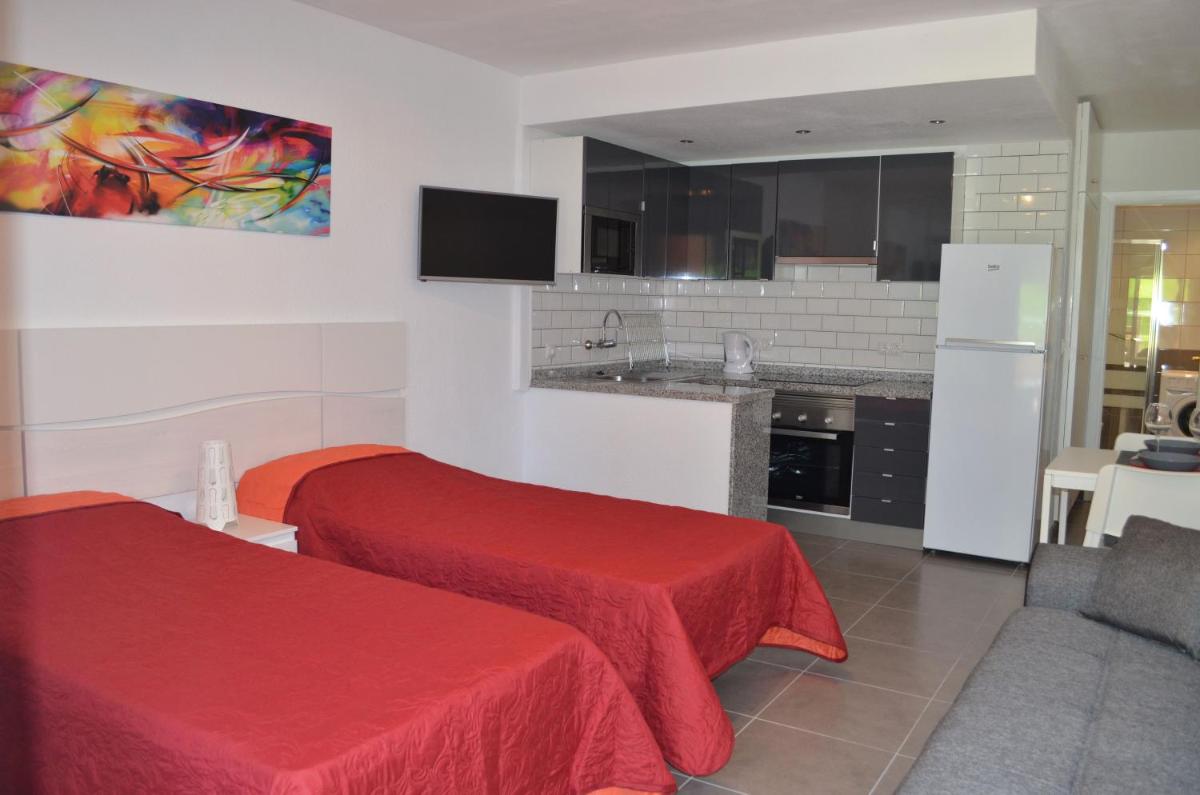 Studio Apartment