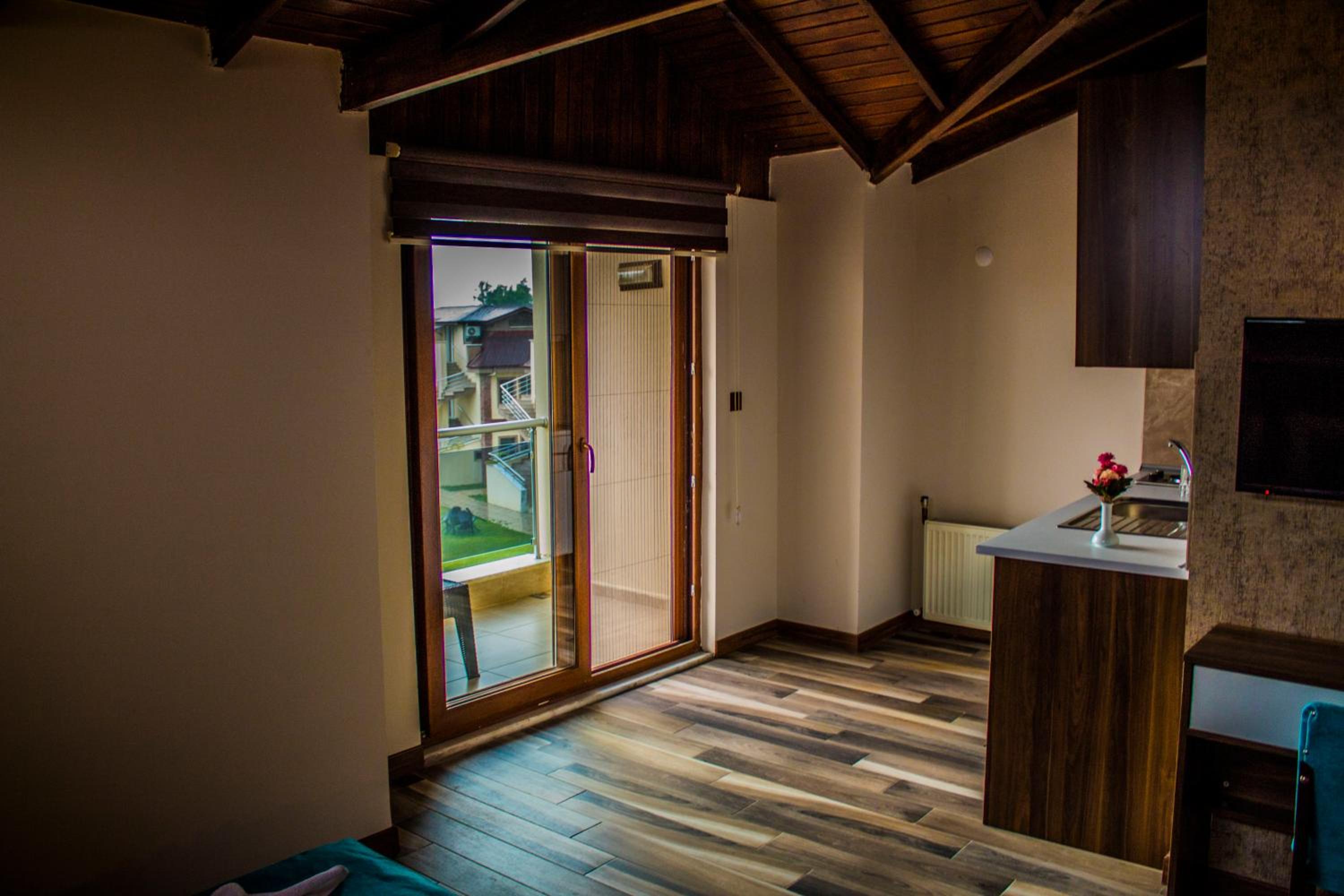Triple Room - Photo 7